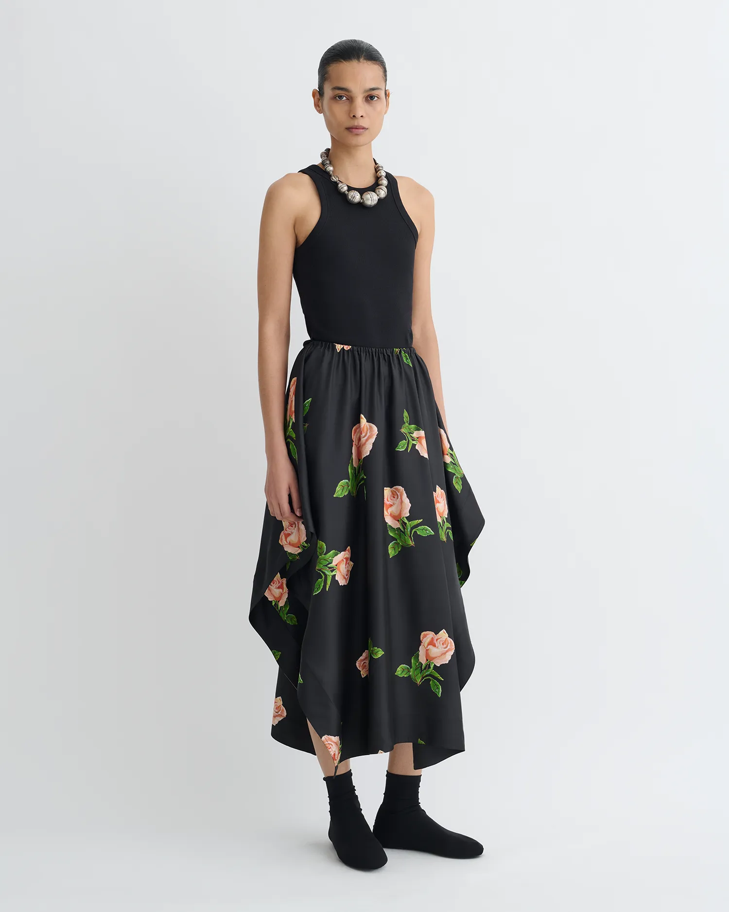 Ilariah - Printed Silk Twill Midi Skirt - Off Black/Roses Ventilated Back Panel HeatRegulating