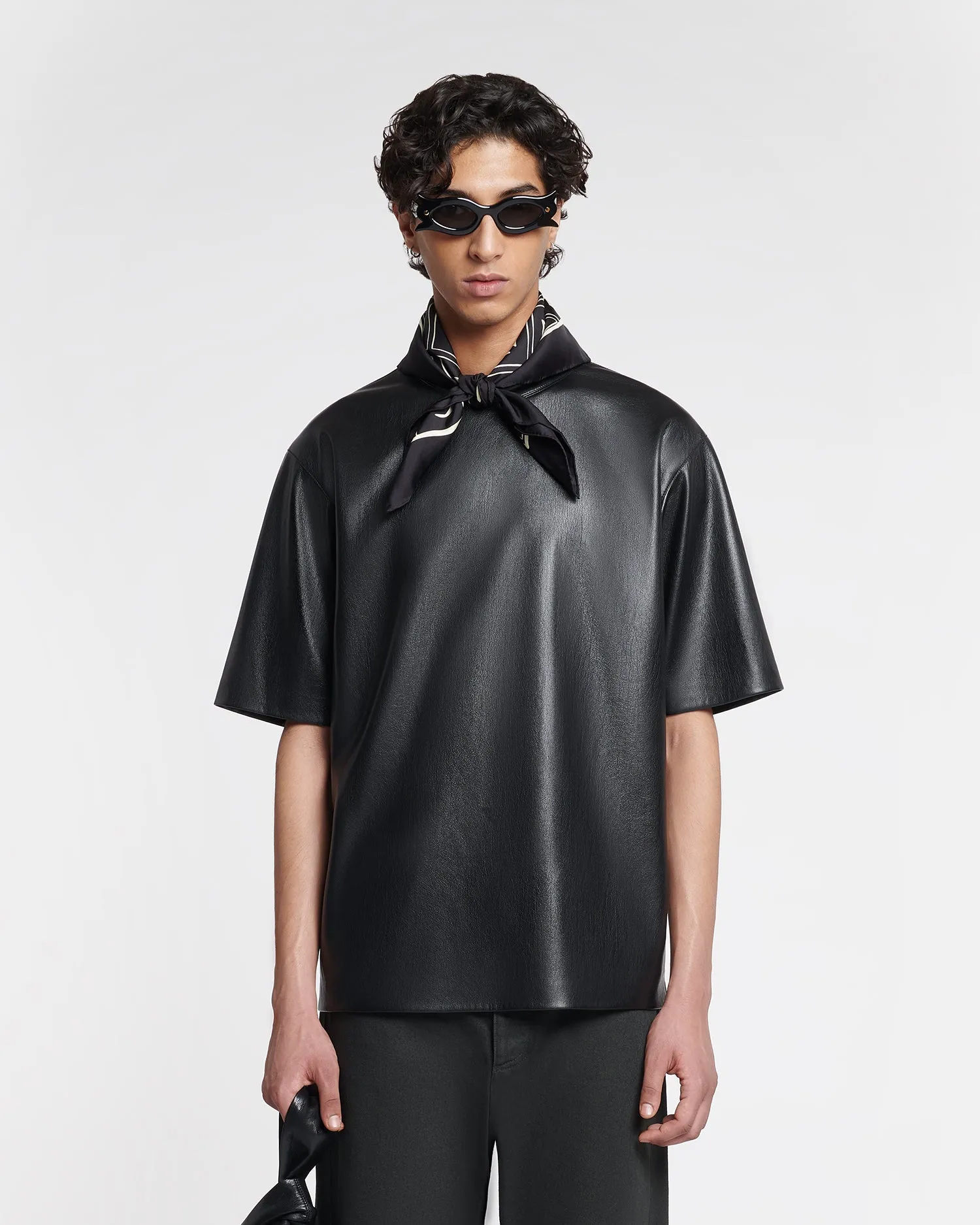 NoTagLabel Isaac - Okobor? Alt-Leather T-Shirt - Black