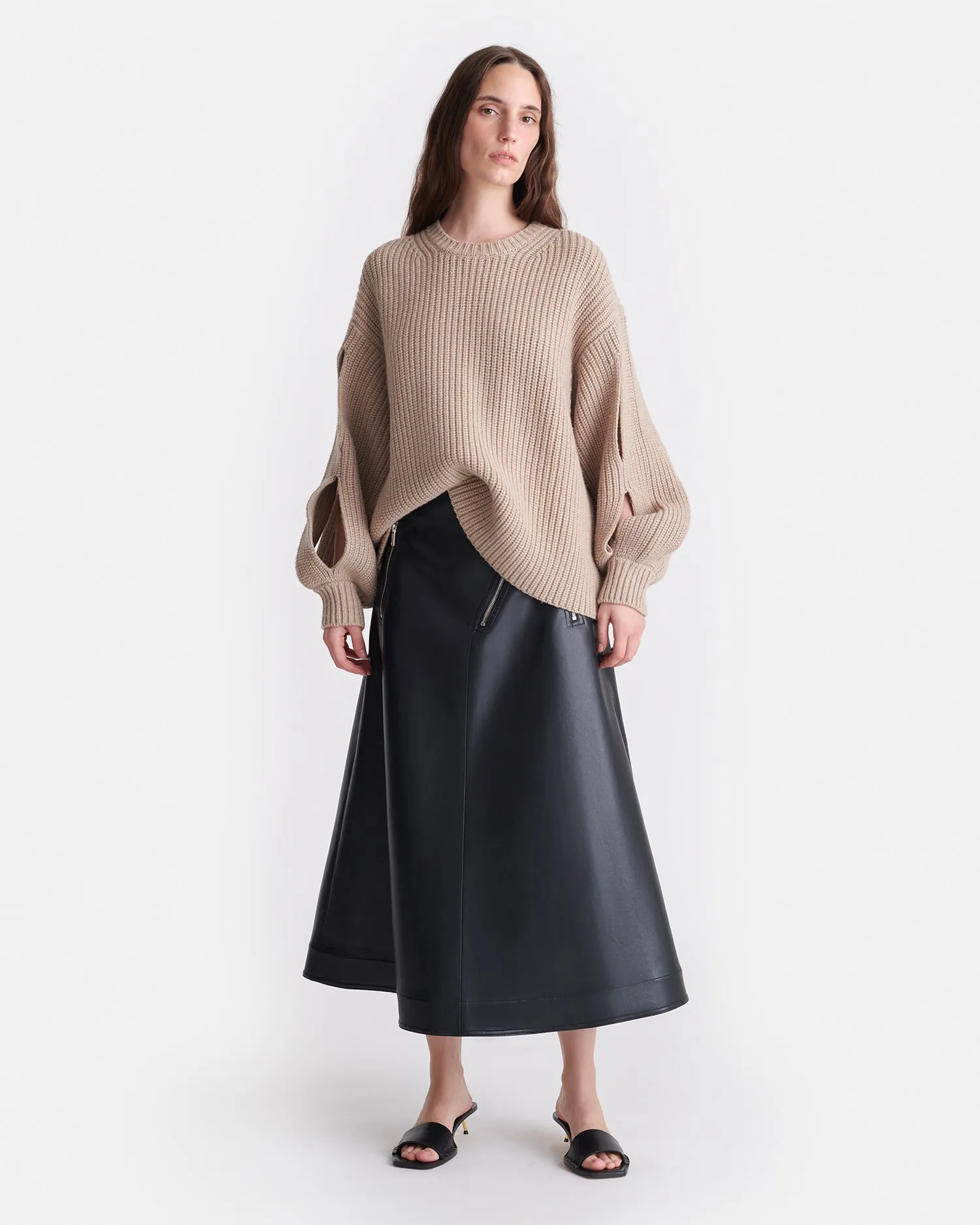 Jacint - Cashmere-Blend Sweater - Oatmeal MoistureWicking Technology
