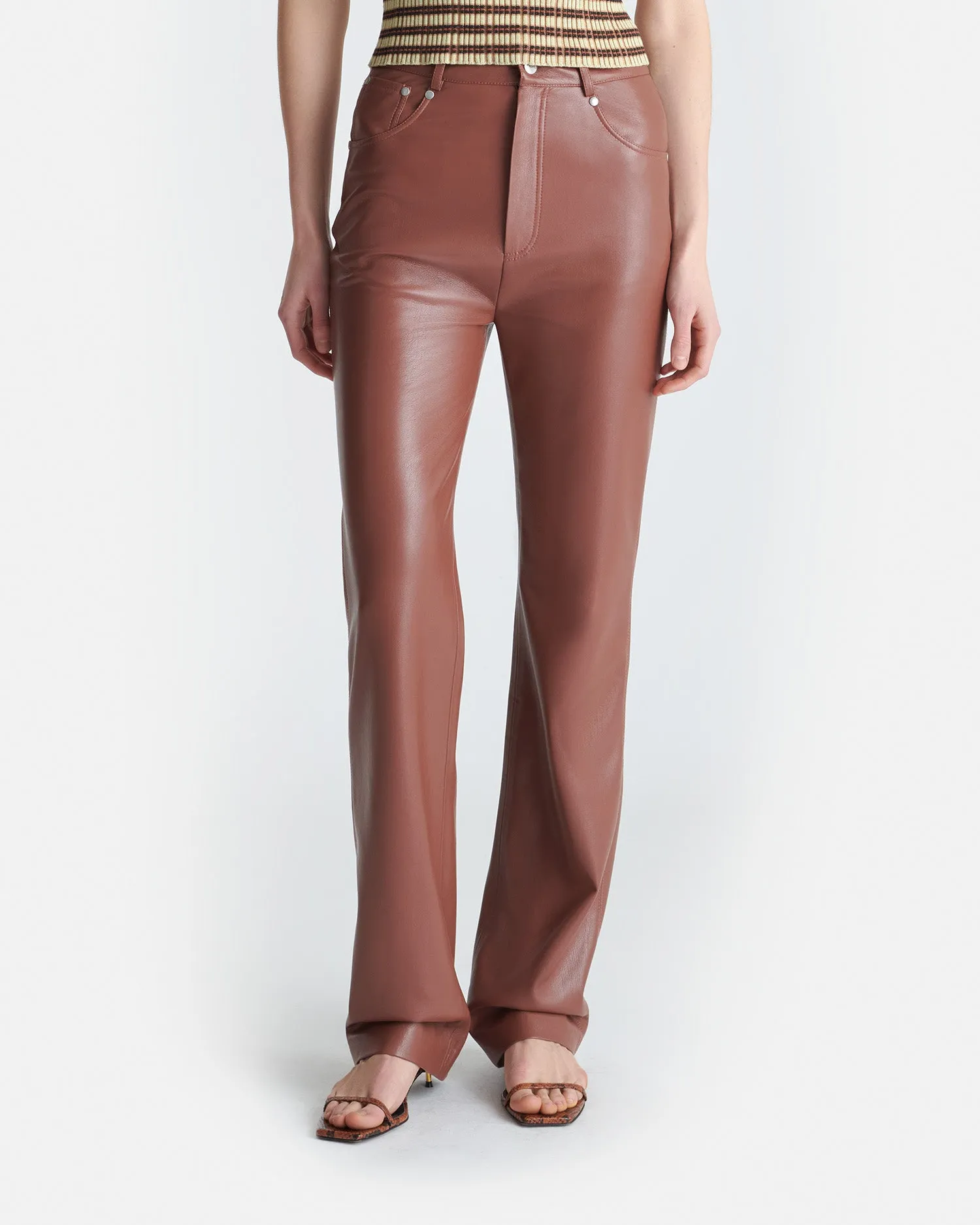 Sport Performance Durable Hem Jacoba - Okobor?Alt-Leather Pants - Henna