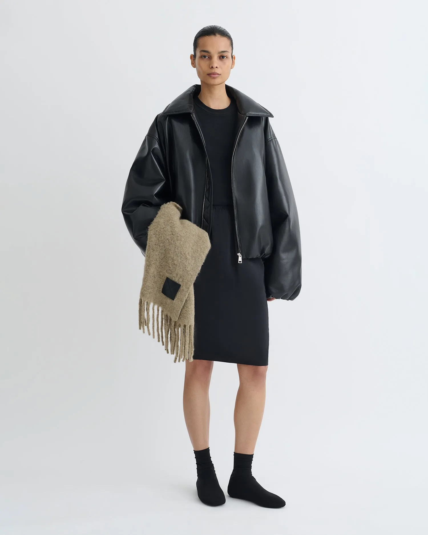 Soft Touch Fabric Tapered Cut Kaiya - Glass Poplin Skirt - Black