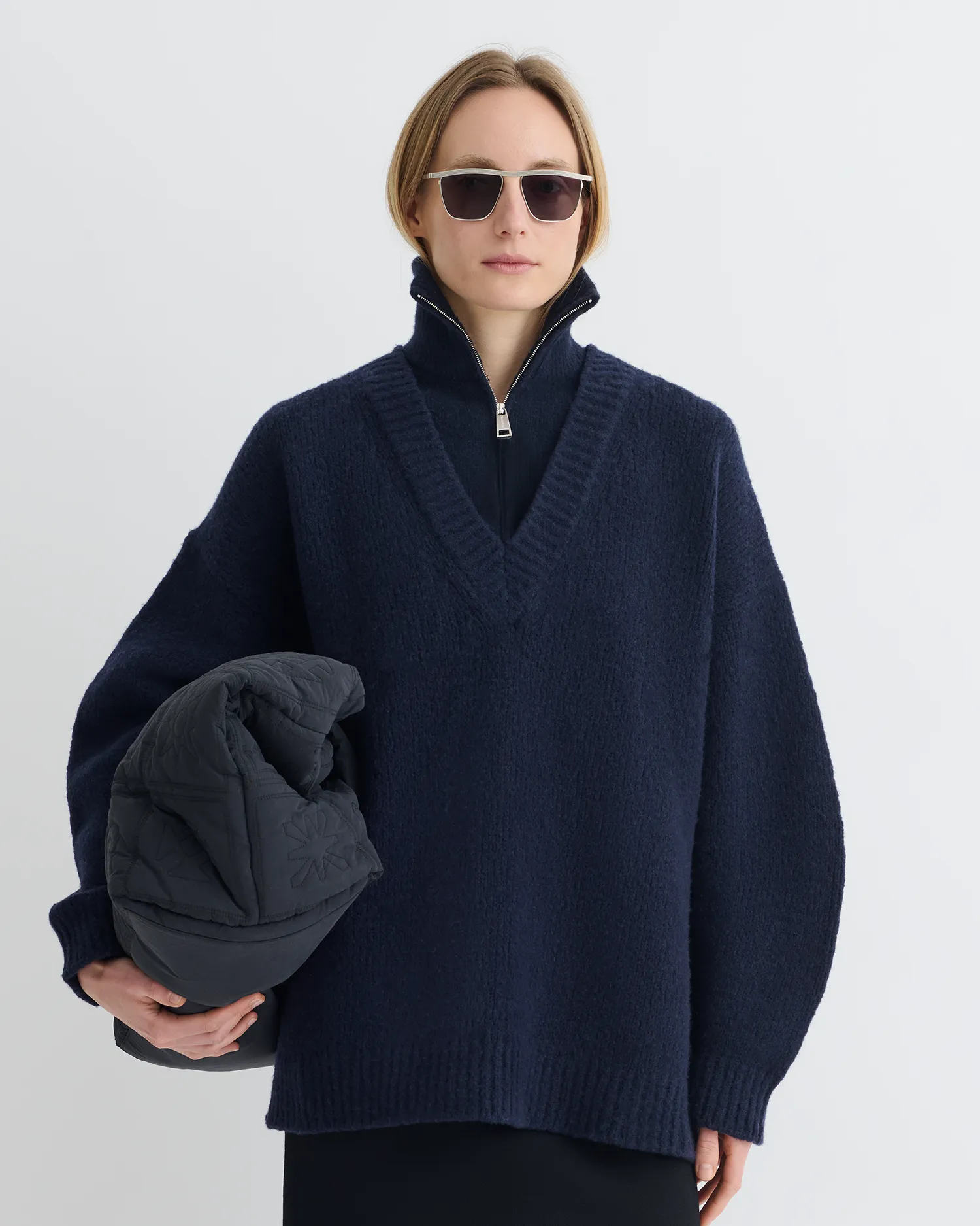 Minimal Warmth Kylen - Contrast Brushed Merino Sweater - Navy