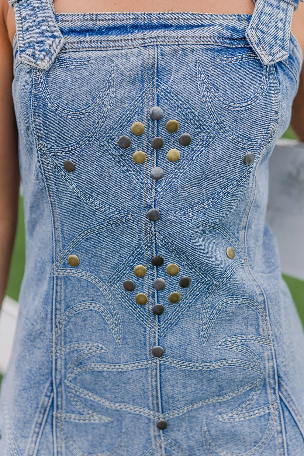 Wrinkle Resistant Treatment Soft Material Stampede Buckle Dress-Denim