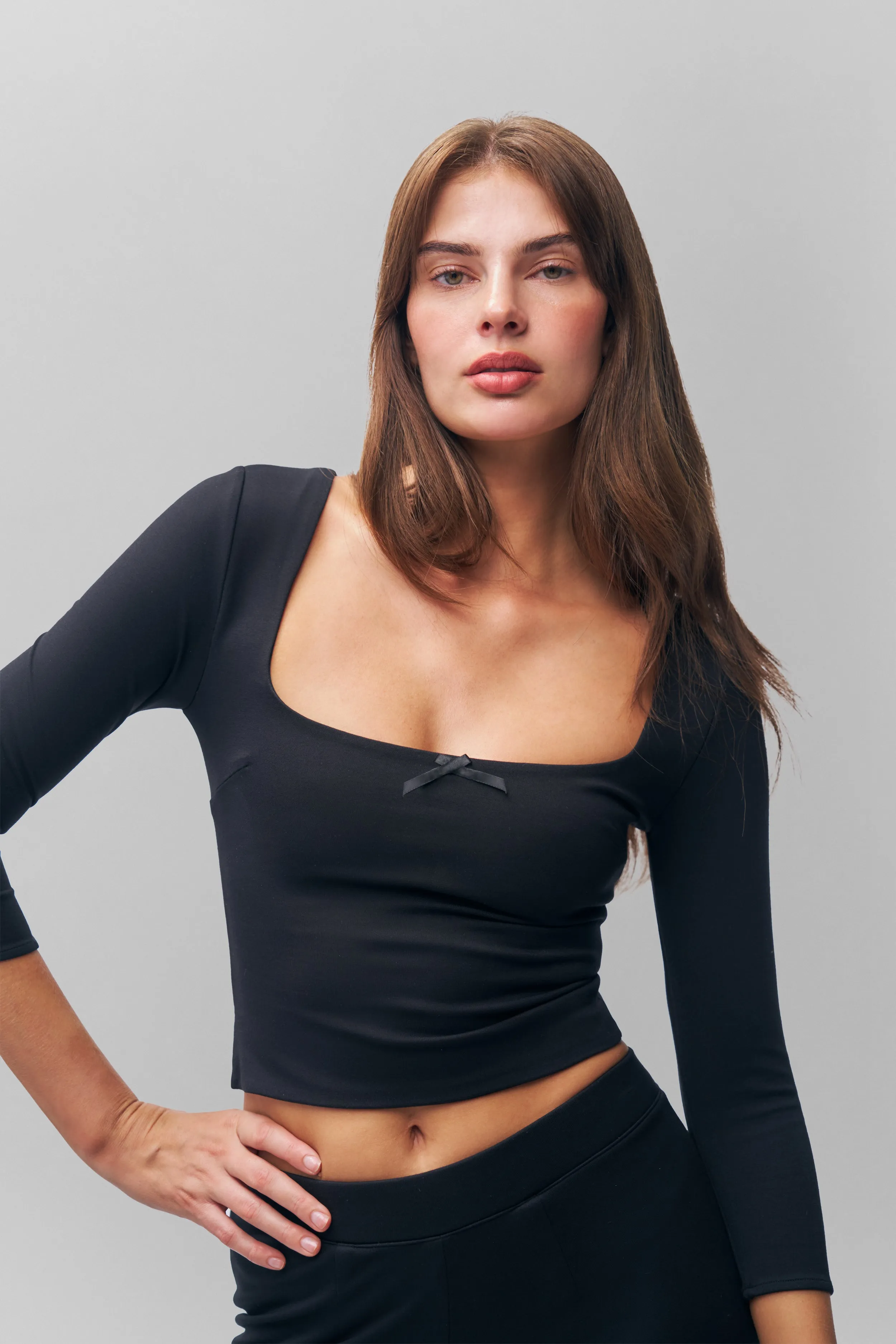 Non Restrictive Fit Tear Resistant Fabric Nea Top