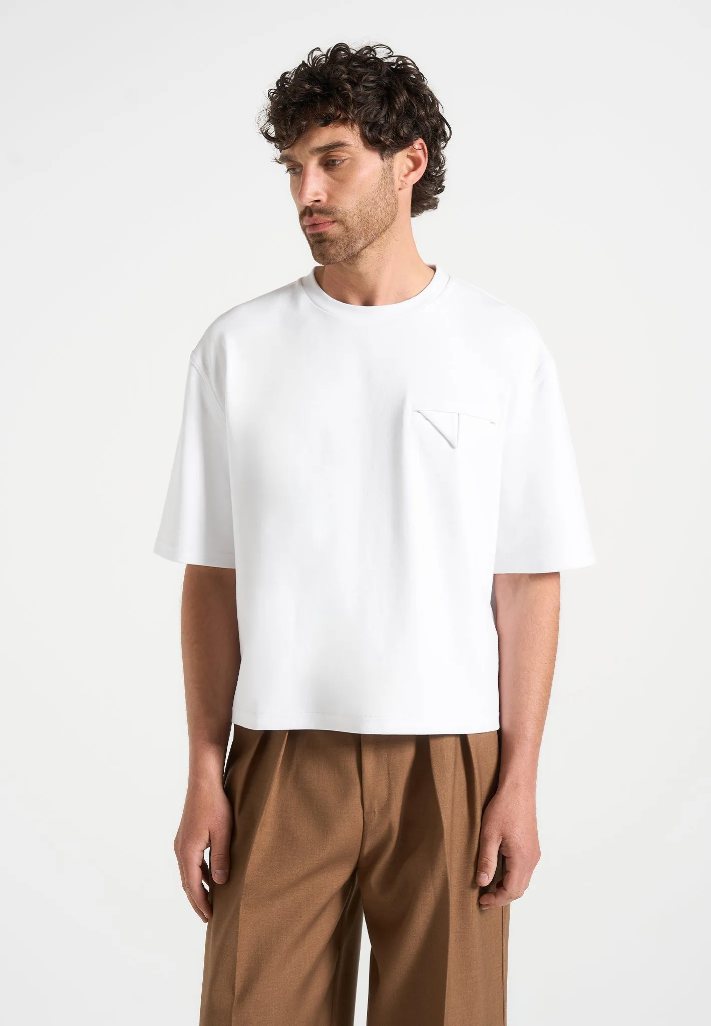 Wrinkle Resistant Material Earthy Palette L??on - Boxy Cropped T-Shirt - White