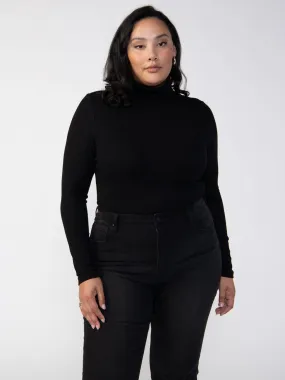 Indoor Event Essential Turtleneck Top Black Extended Sizing