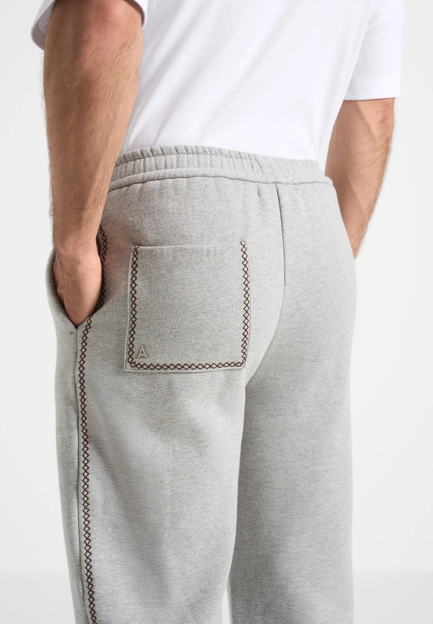 Marcel - Whipstitch Regular Jogger - Light Grey Garment Washed Finish