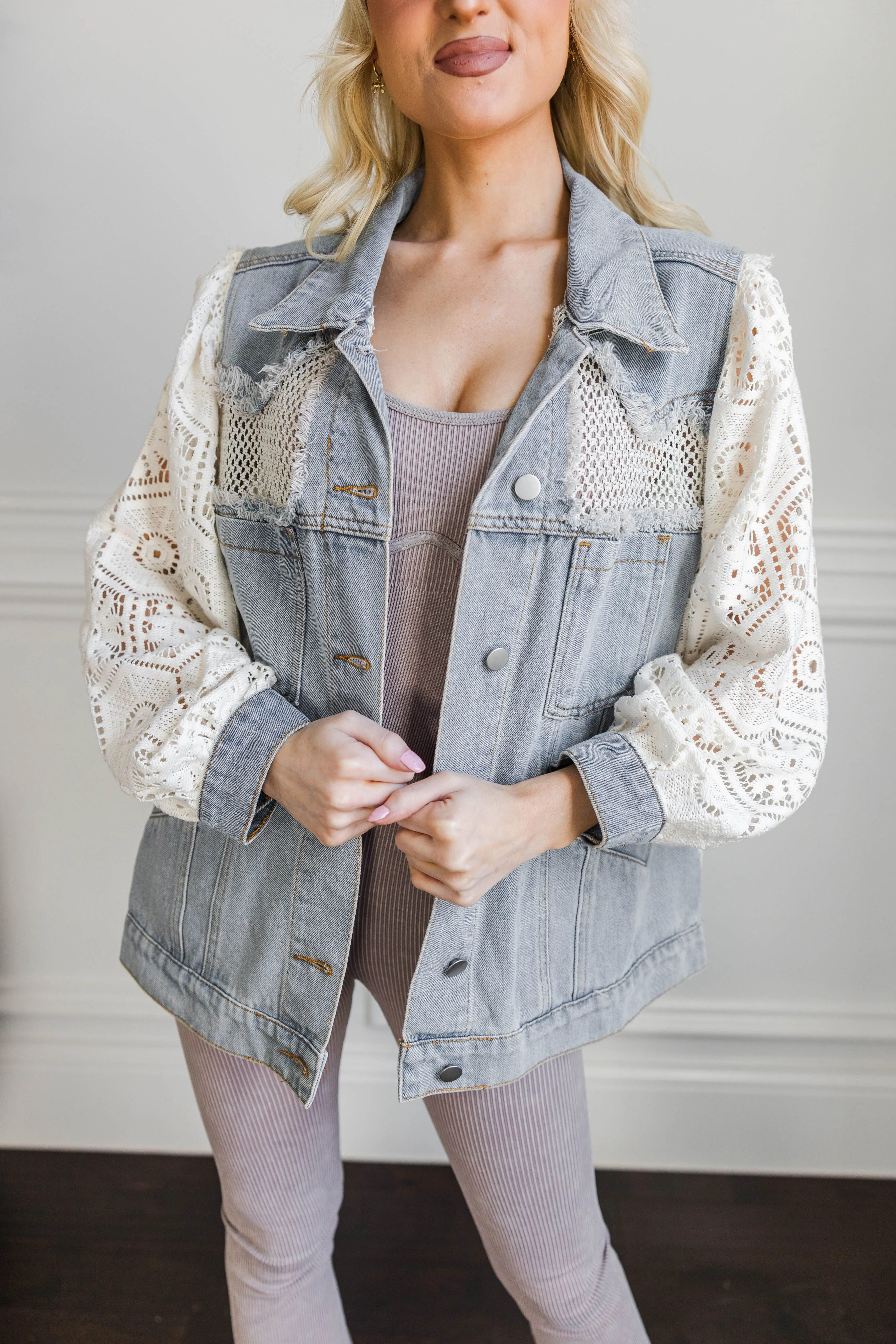 Marlowe Crochet Lace Denim Jacket ThermalLining Resilient Elasticity