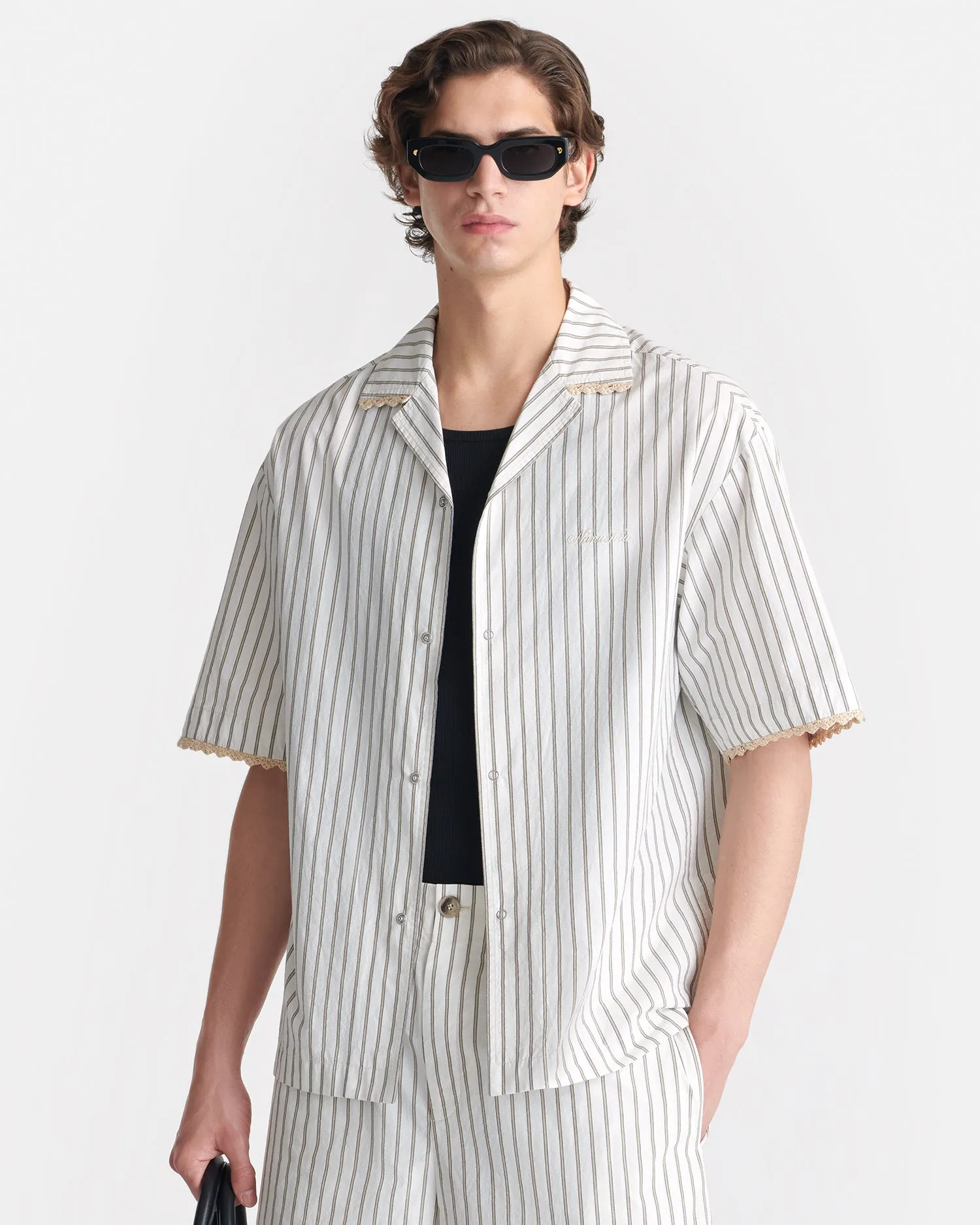 Maxton - Striped Crochet Shirt - Creme AntiSlipGrip V-neck Shirt