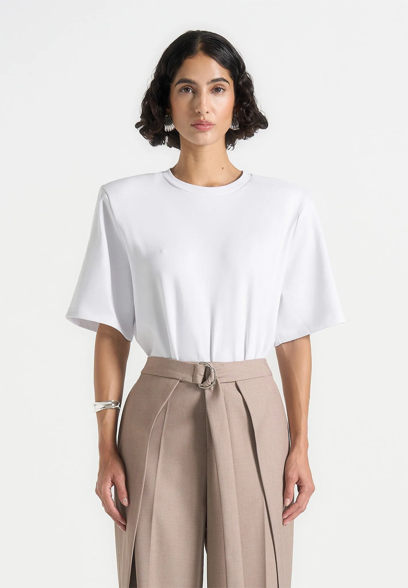 Mia - Wide Shoulder Bodysuit T-Shirt - White Slim Fit Cut Weekend Comfort