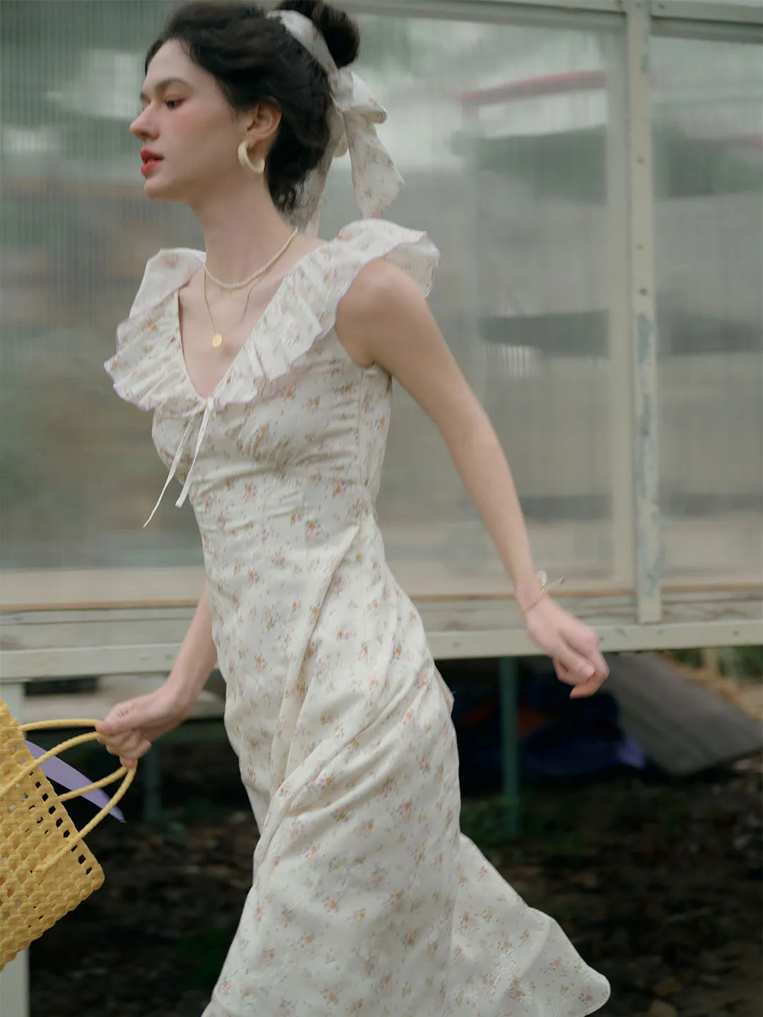 Danna Floral Embroidery Printed V-neck Bow Ruffle Sleeve Dress Fresh Glow Young Edge