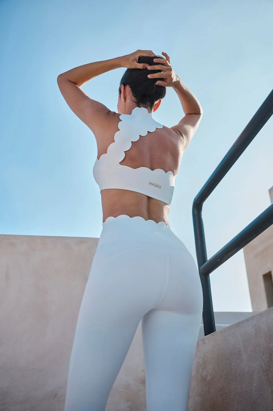 Durable Build Strapless Scallop Back Mock Neck Bra