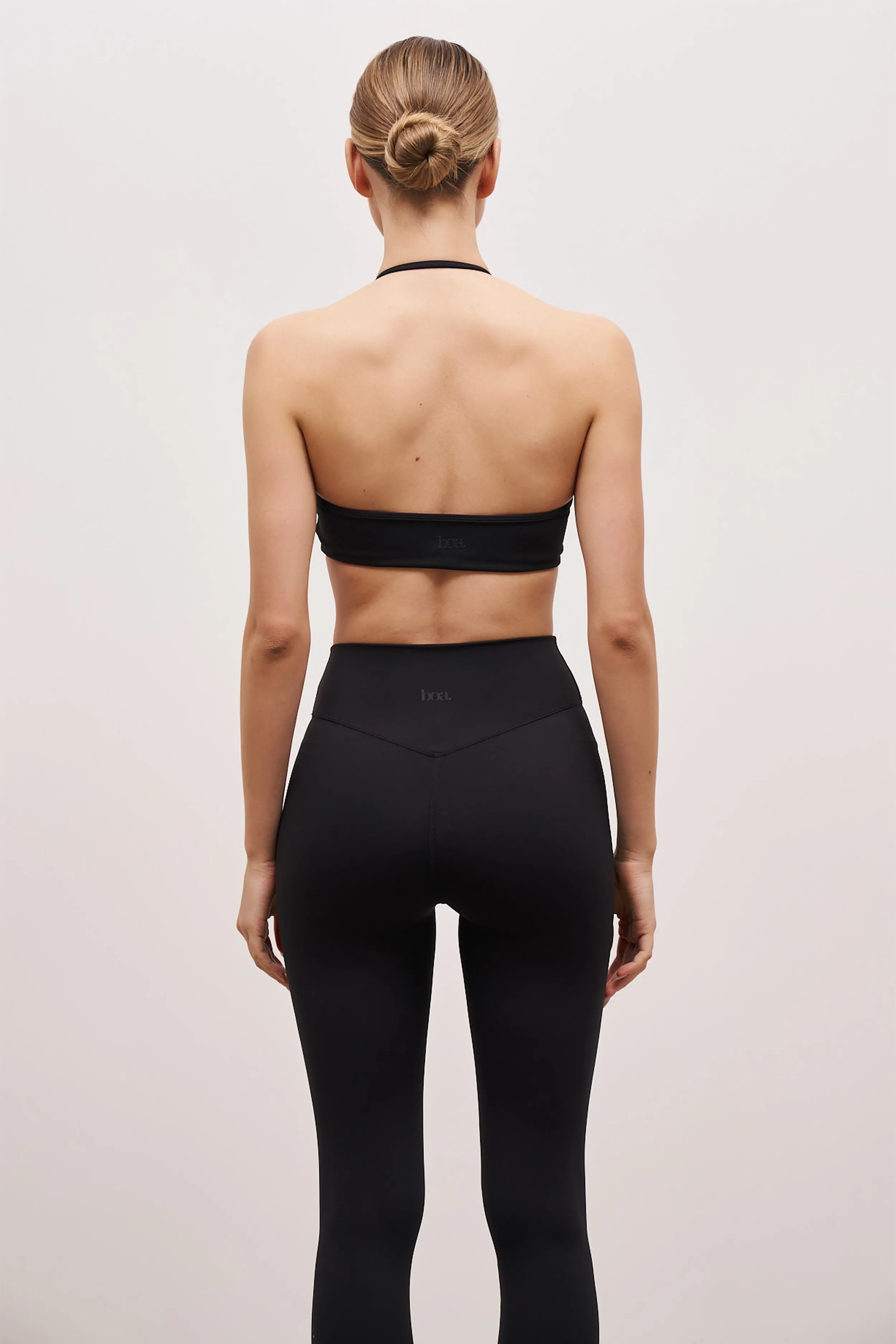 Base Sculpting Halter Cami Bra - Black Classic Minimal