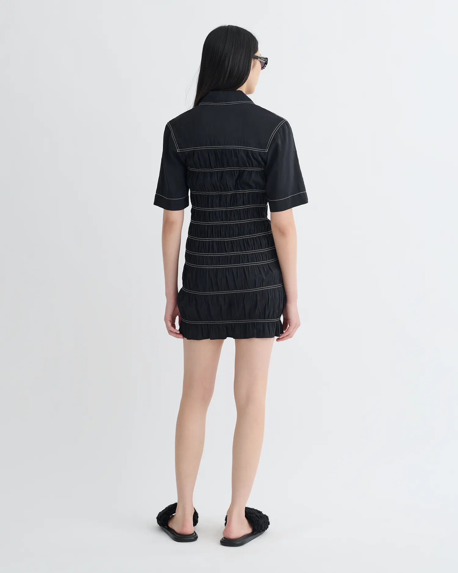 WaterResistant CompressionSupportWeave Nomia - Smocked Glass Poplin Mini Dress - Black