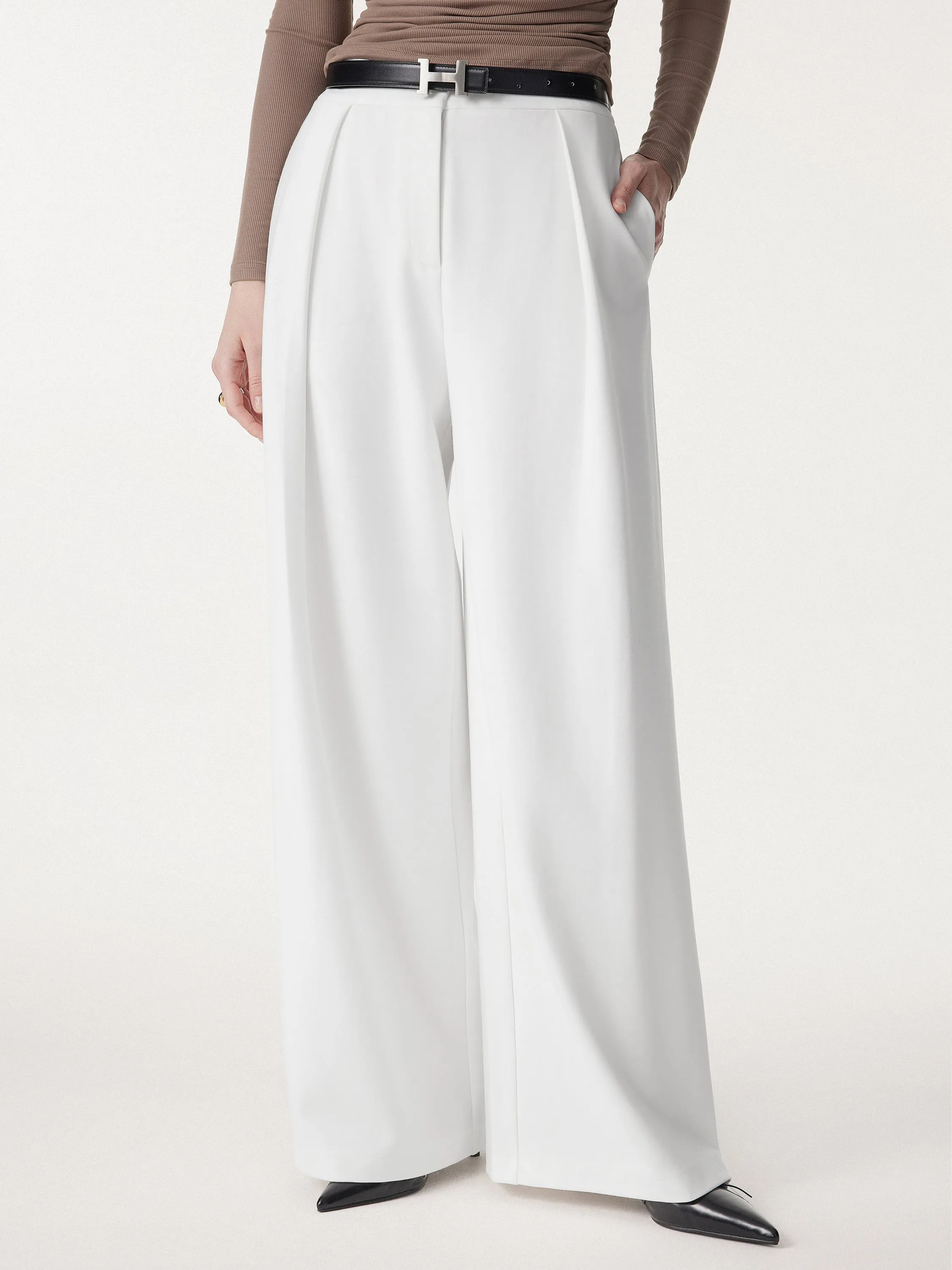 Stretchable Wear Non-sheer Airy Mid Rise Pleated Airy Trouser with Pockets