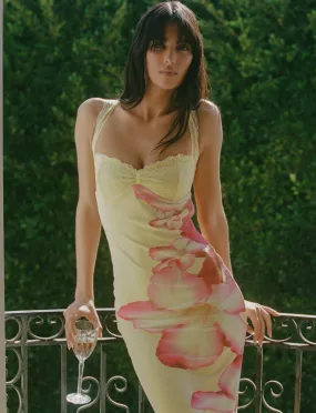 Sleek And Stylish Muted Tones NYOMI MAXI DRESS - YELLOW : MACRO FLORAL : YELLOW HIBISCUS