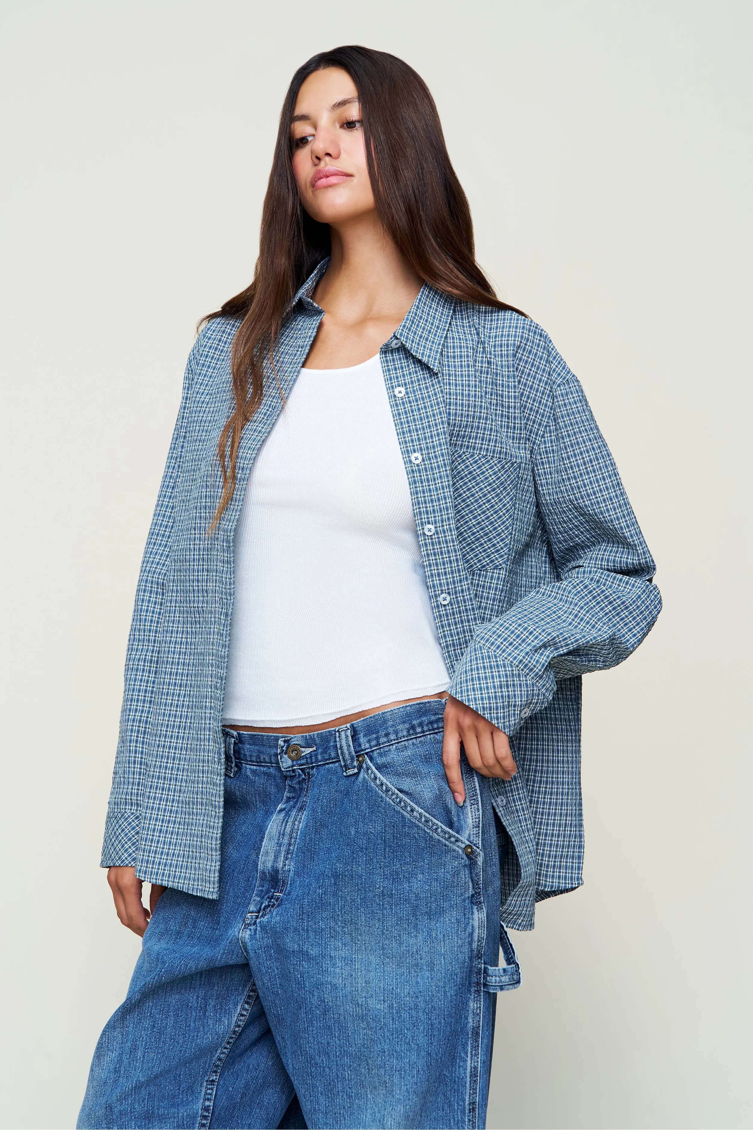 Anti Static Finish compression support Oona Buttondown