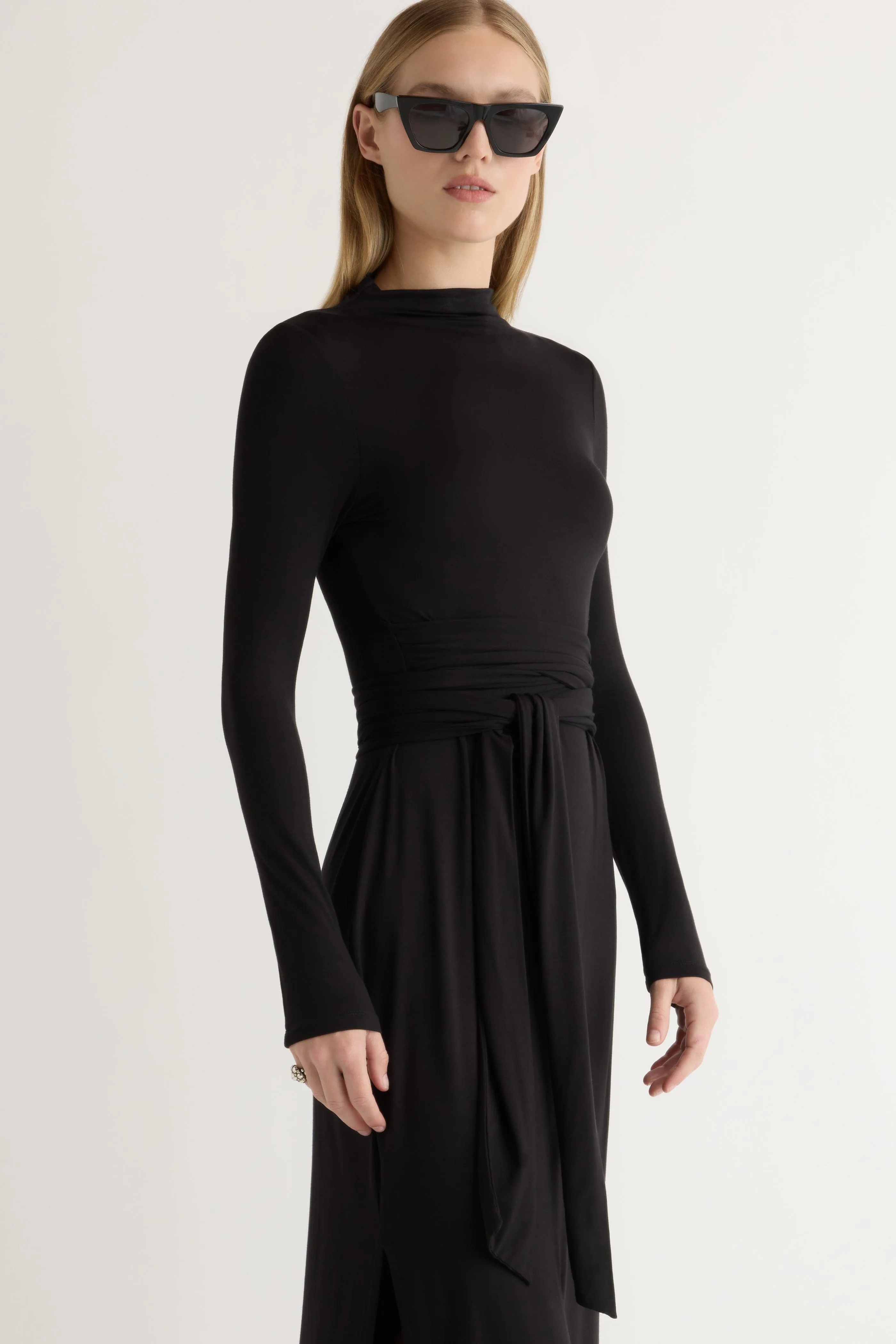 Vero Tie-Front Long-Sleeve Dress Layered Comfort Classic Wear