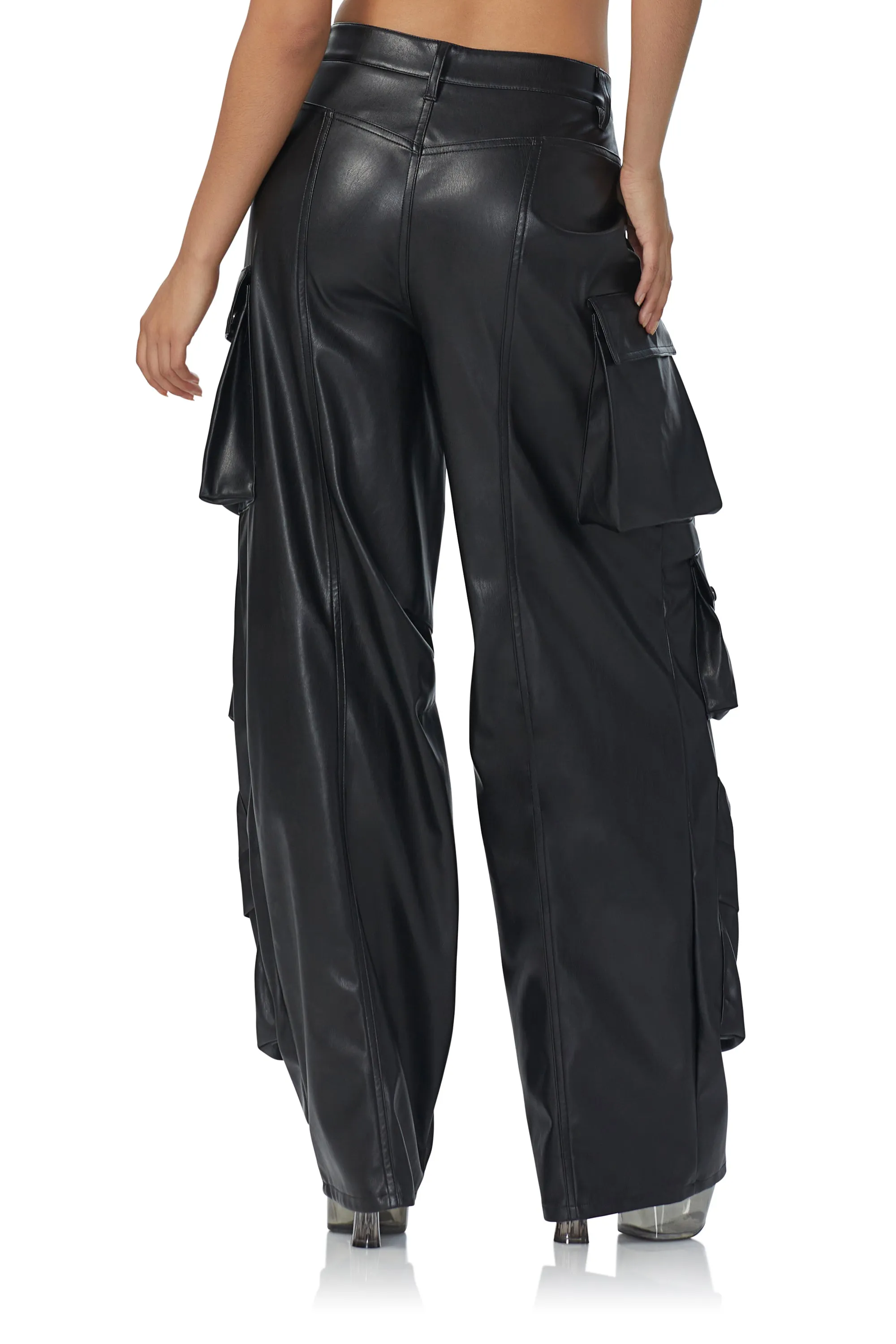 Parker Baggy Cargo Pant - Noir Relaxed Design Wear Simple Silhouette