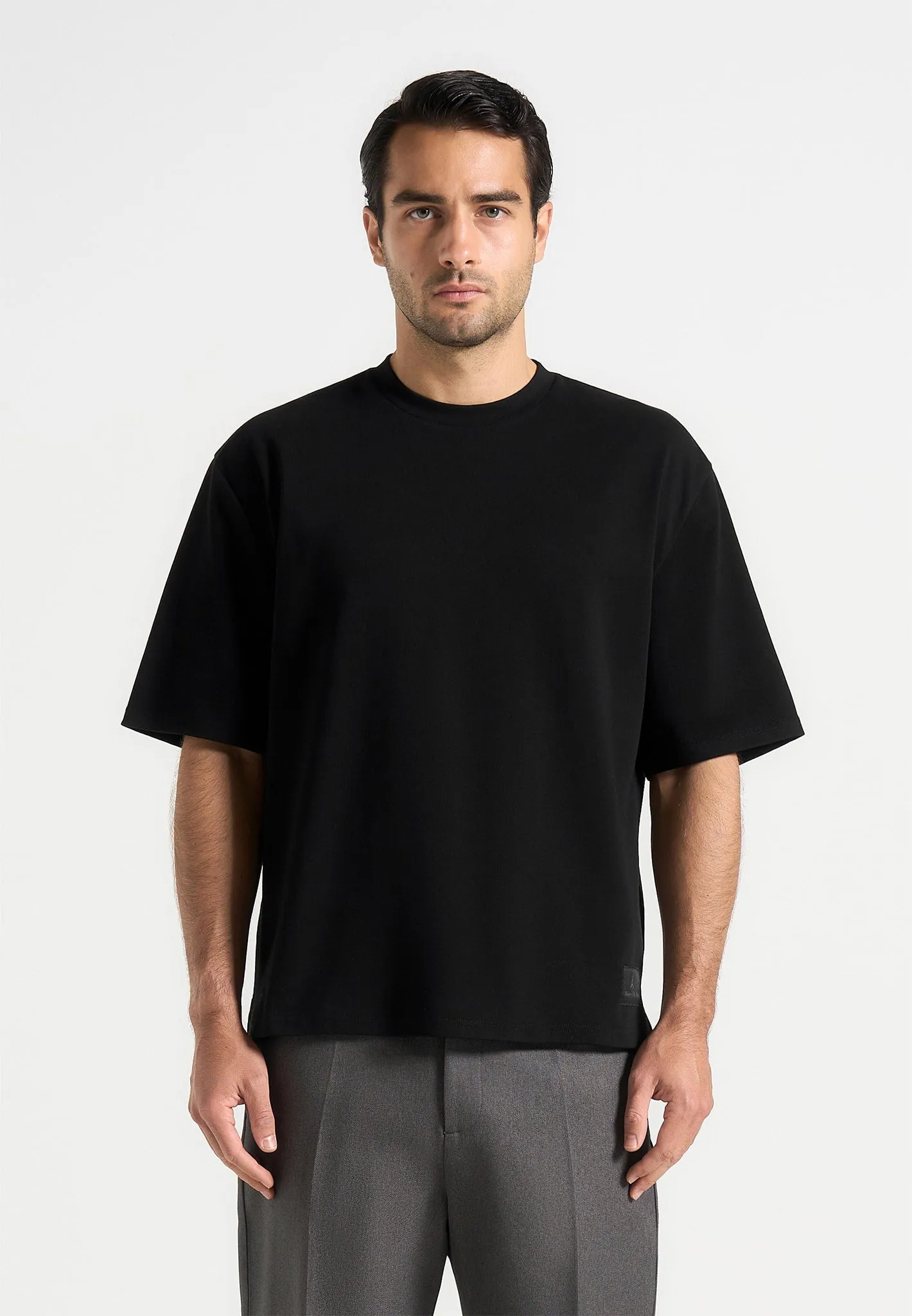 Paul - Relaxed Fit T-Shirt - Black Striped Design