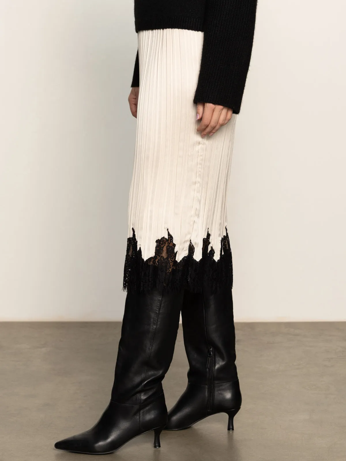 Evermore Pleated Midi Skirt Light Oat Vacation Essentials Swim