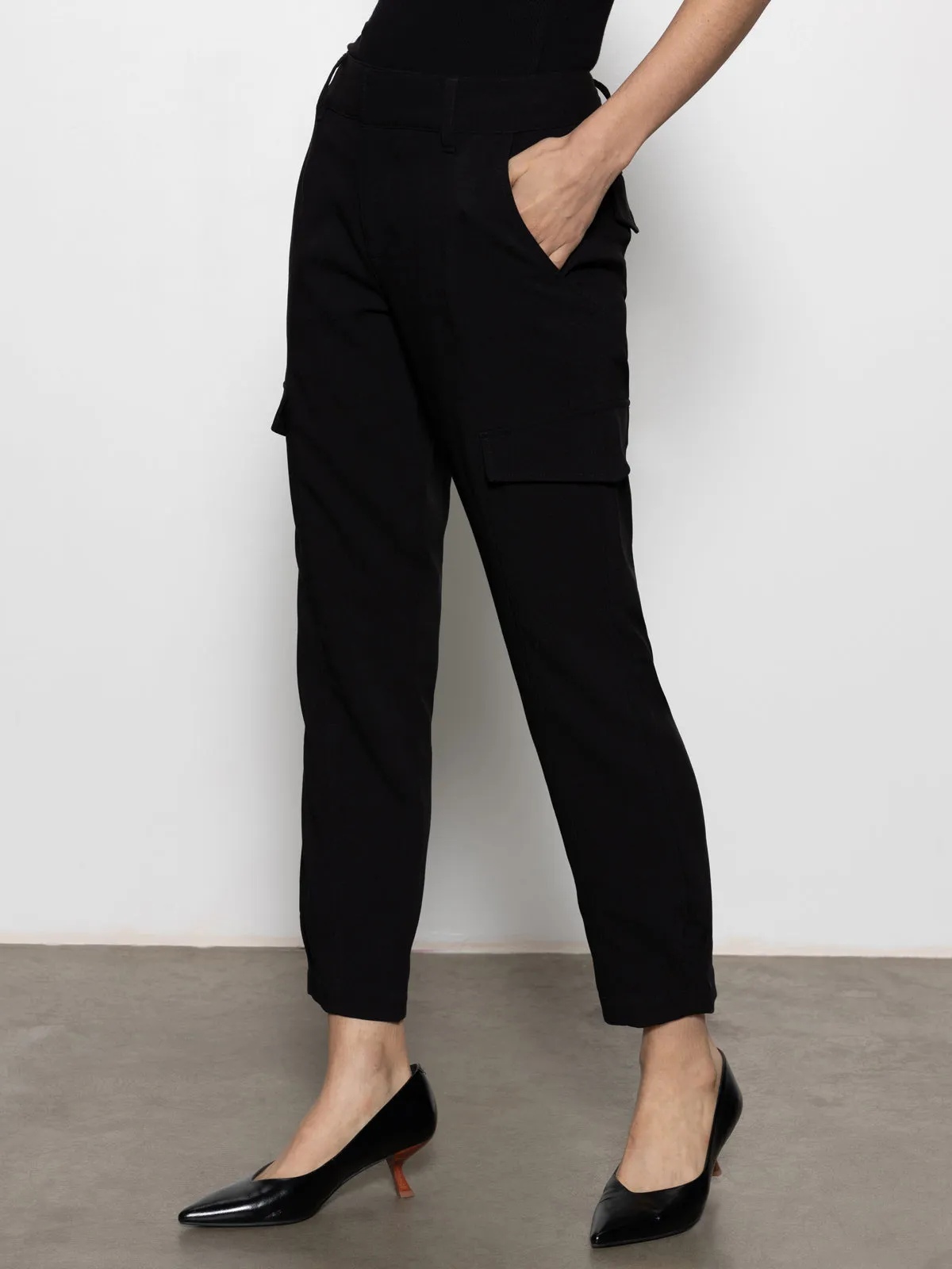 Polished Standard Rise Cargo Pant Black Neutral Tone
