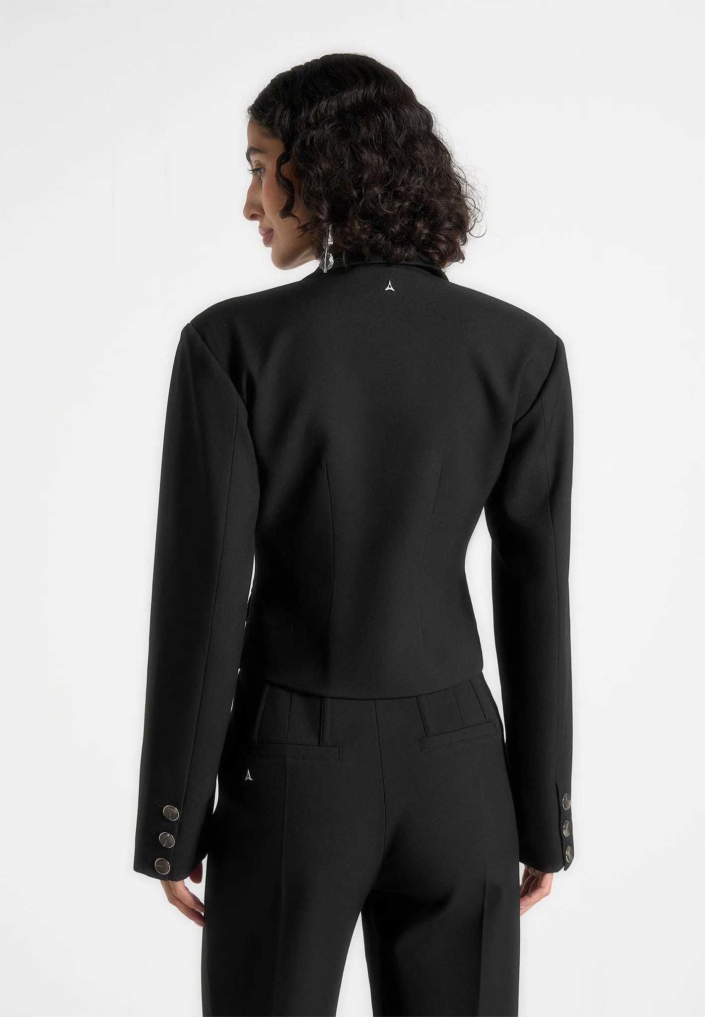Sleek Tailored Look Prisca - Tailored Cropped Blazer - Black
