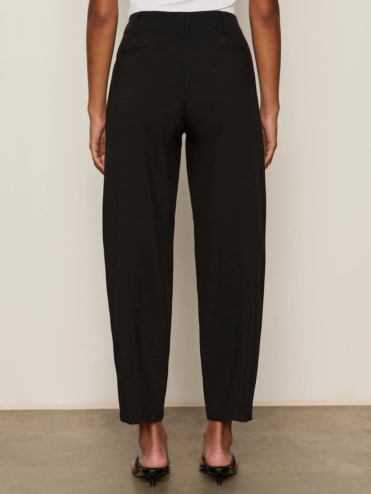 Comfort Cushioning Polished Barrel Pant Black