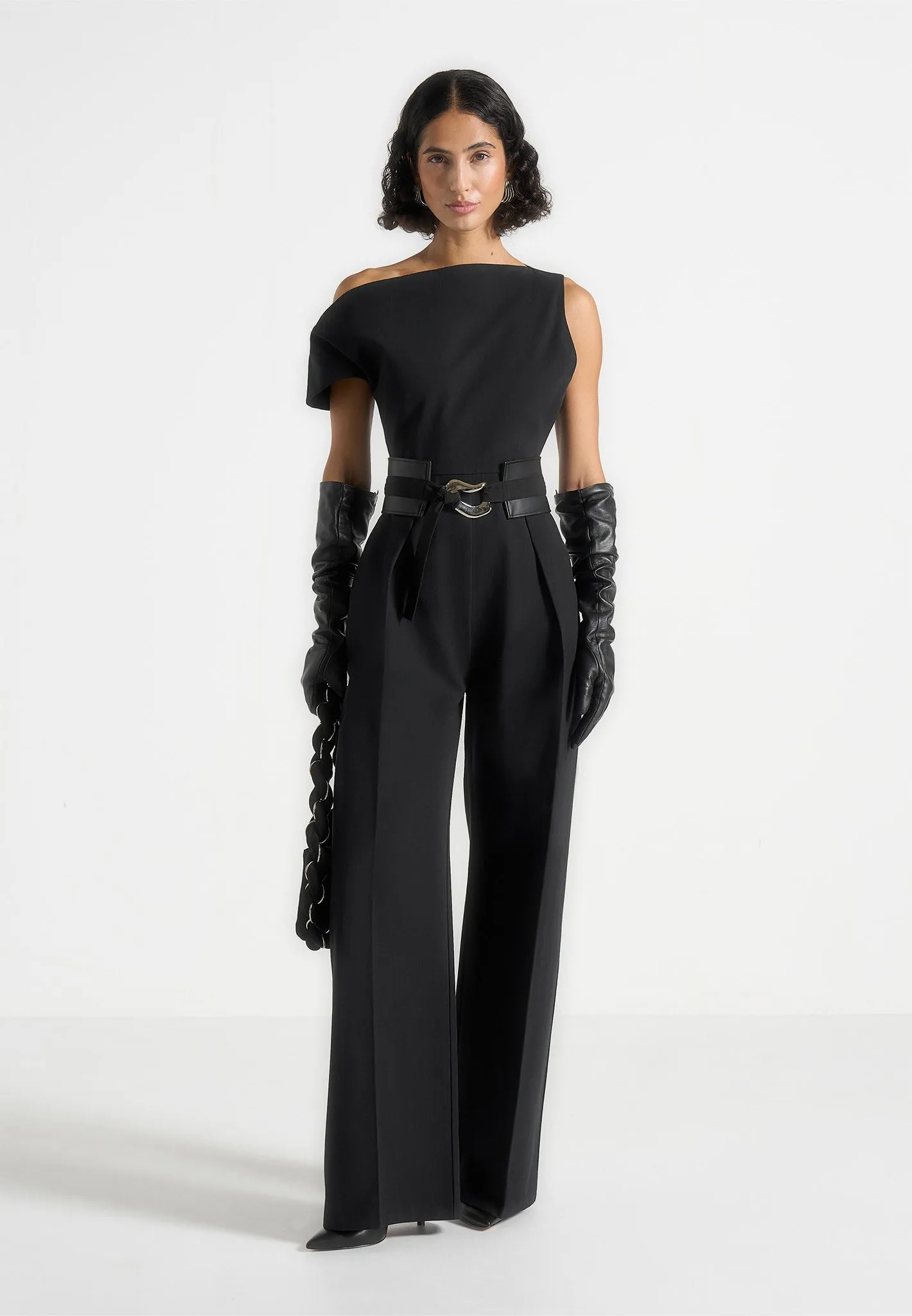 Active Look Valerie - Tailored Off Shoulder Jumpsuit With Belt - Black