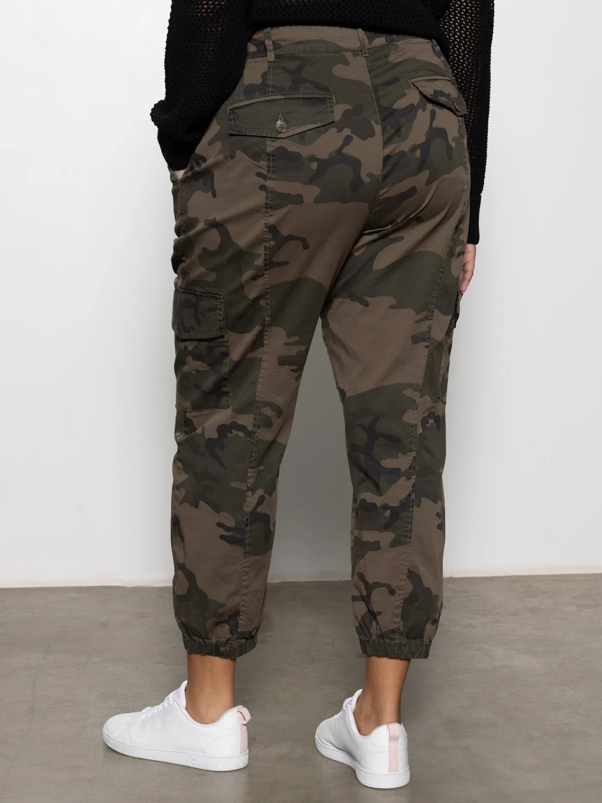 Active Lifestyle Rebel Standard Rise Pant Hiker Camo Extended Sizing