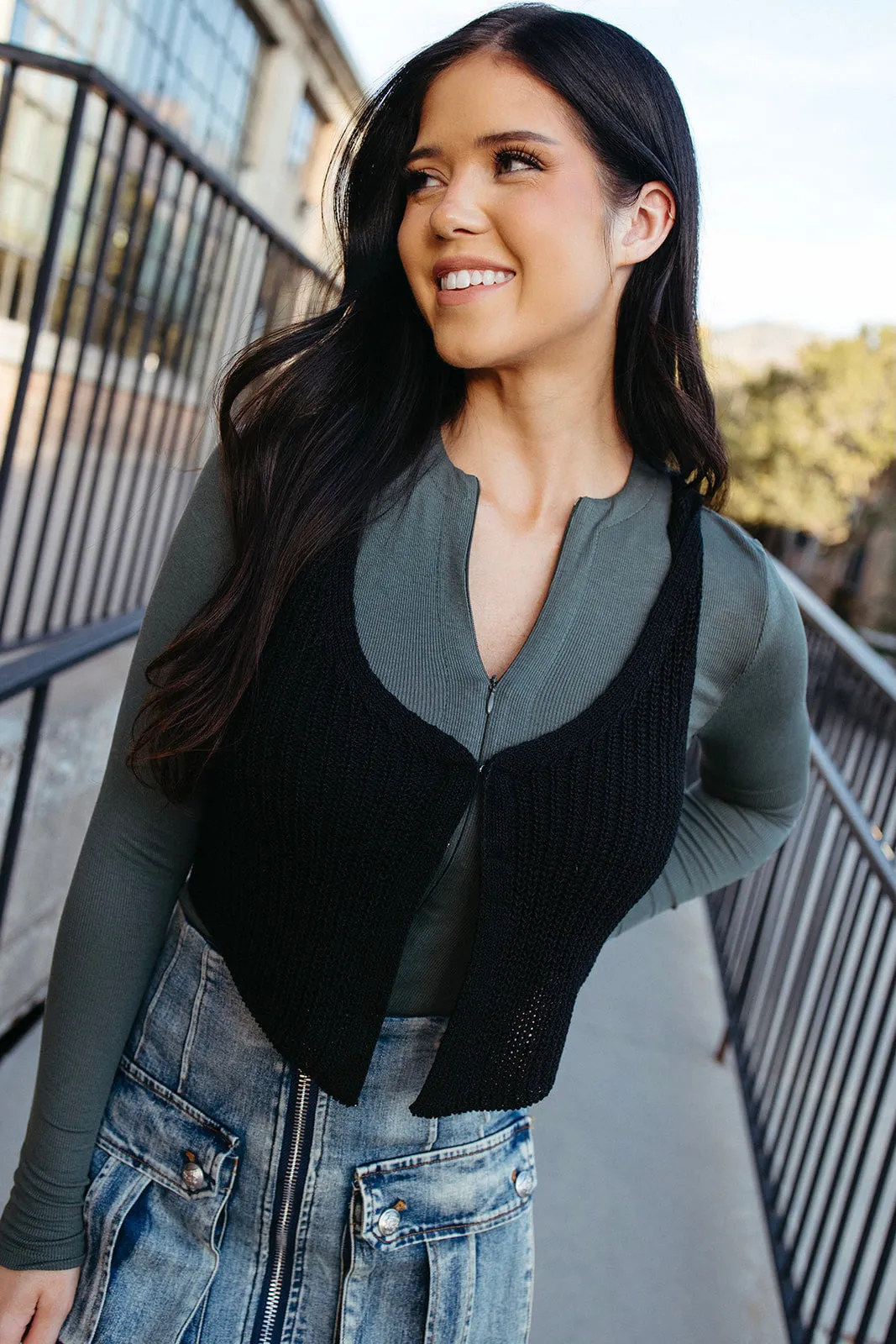 Noir Knit Vest - FINAL SALE Thermal Regulation Technology Bonded Seam Innovation