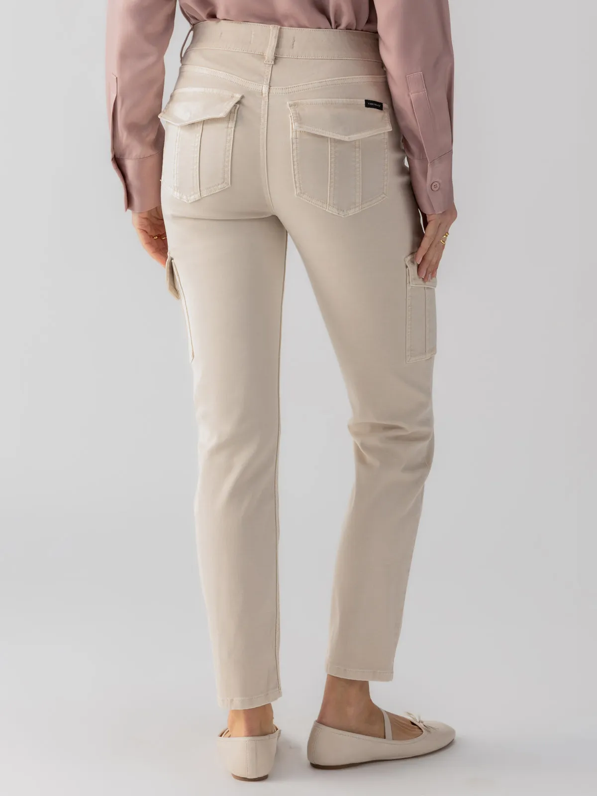 Street Utility Flexible Fit Sculpted Hayden Cargo Standard Rise Pant Toasted Almond