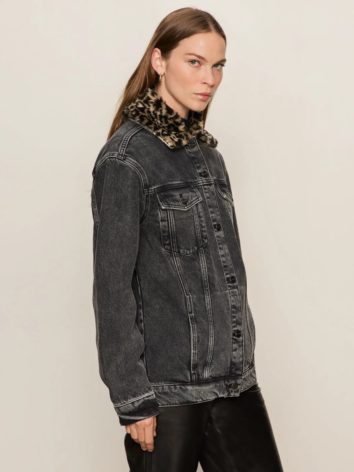 Boyfriend Trucker Jacket Washed Black Denim Shape Retention Tagless Design