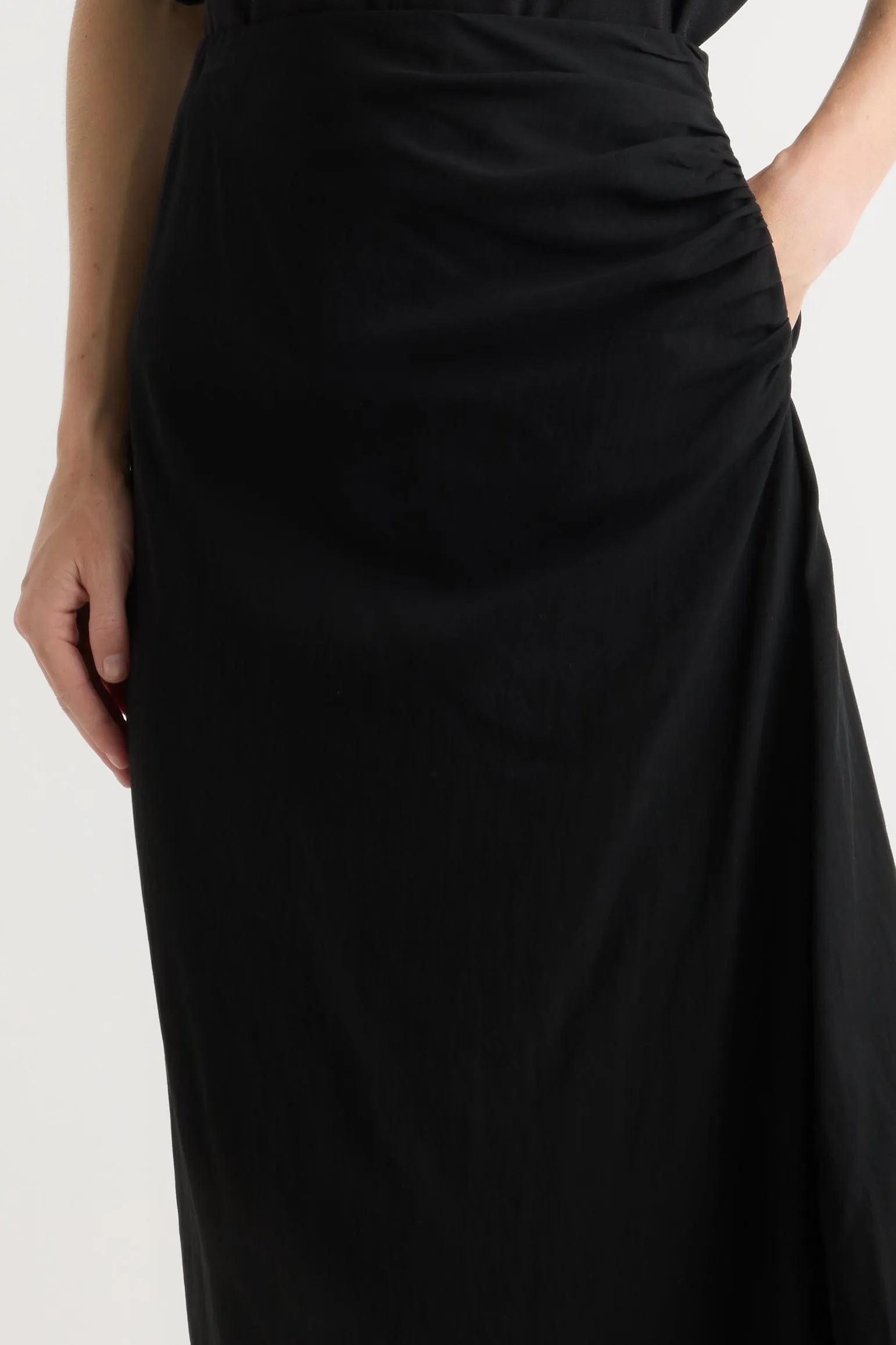 casual finish Fashion Fusion Rita Asymmetric-Hem Shirred Skirt