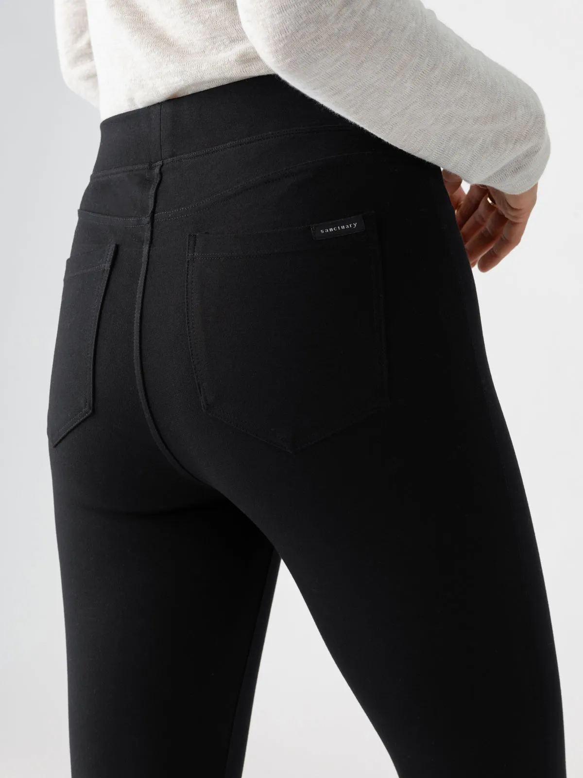 Runway Semi High Rise Legging Black Eco Conscious Swim Statement Piece Swim