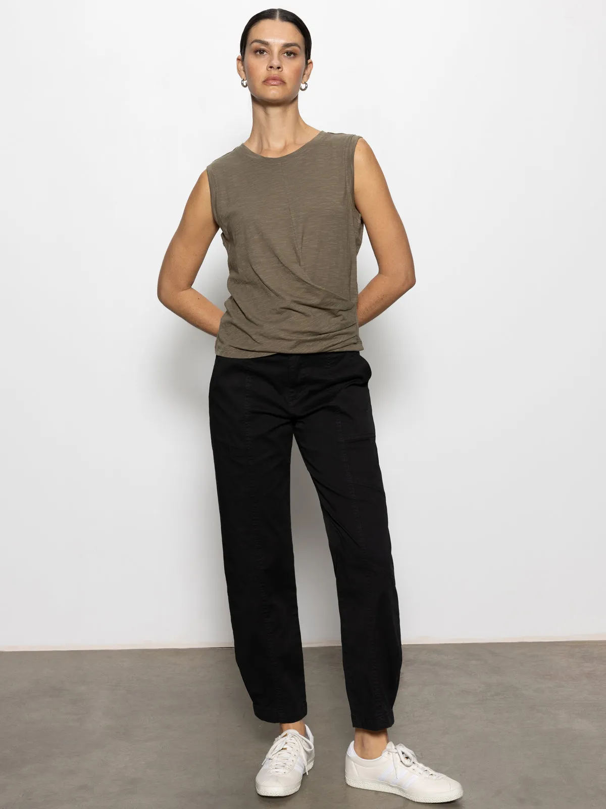 Classic Comfort Rayon drape Sahara Tapered Standard Rise Pant Black