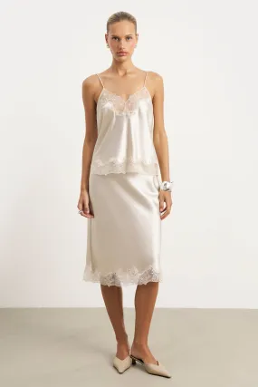 Outfit Vibes Smooth Cut Satin Lace Detail Midi Skirt - Champagne