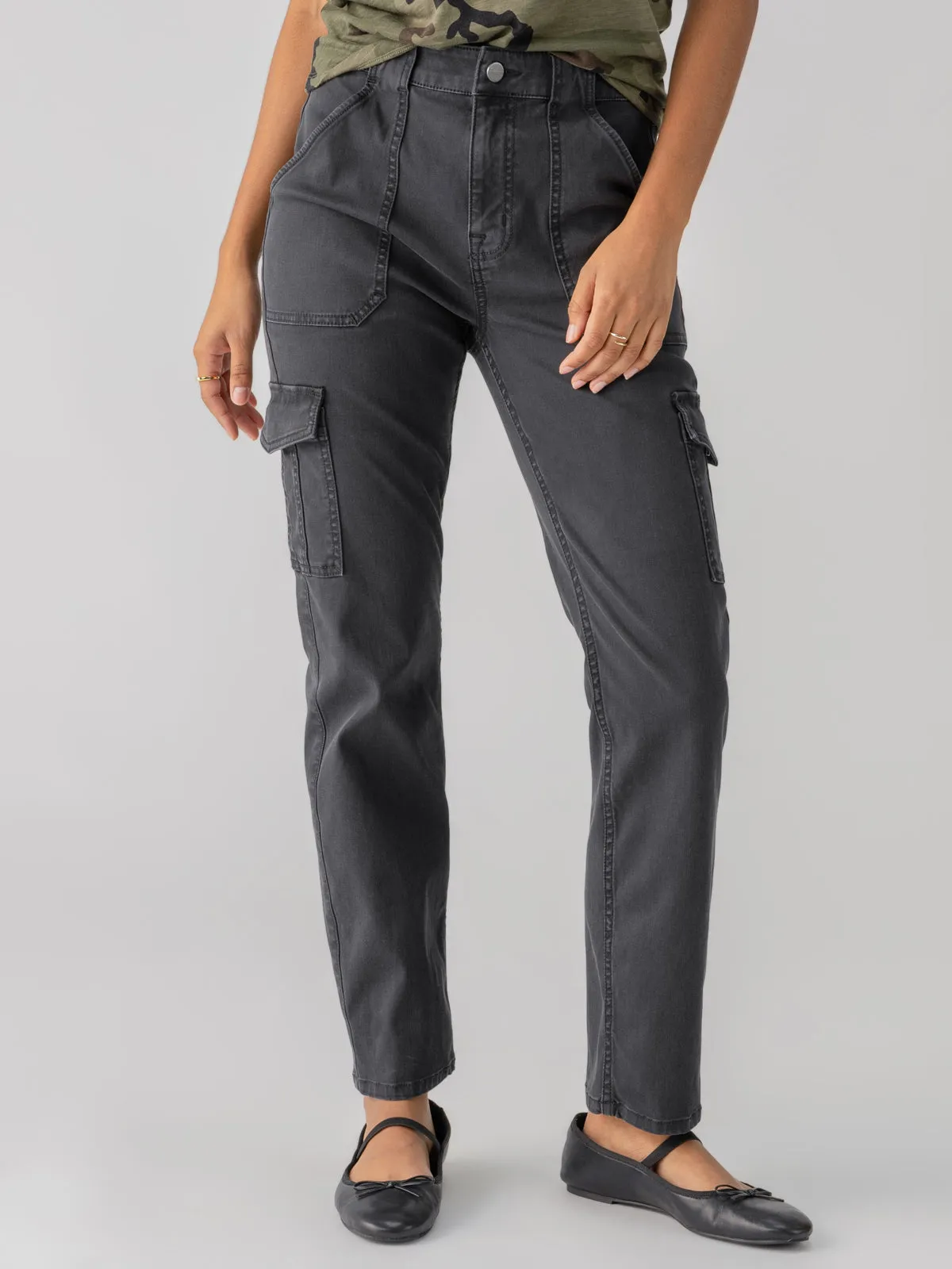 Cozy Essentials Sculpted Hayden Cargo Standard Rise Pant Black