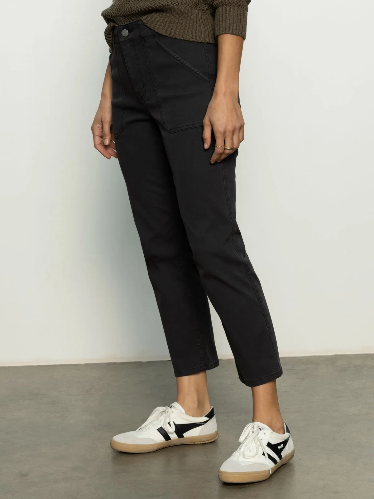 Sculpted Hayden Standard Rise Straight Crop Pant Black Relaxed Comfort Minimal Look