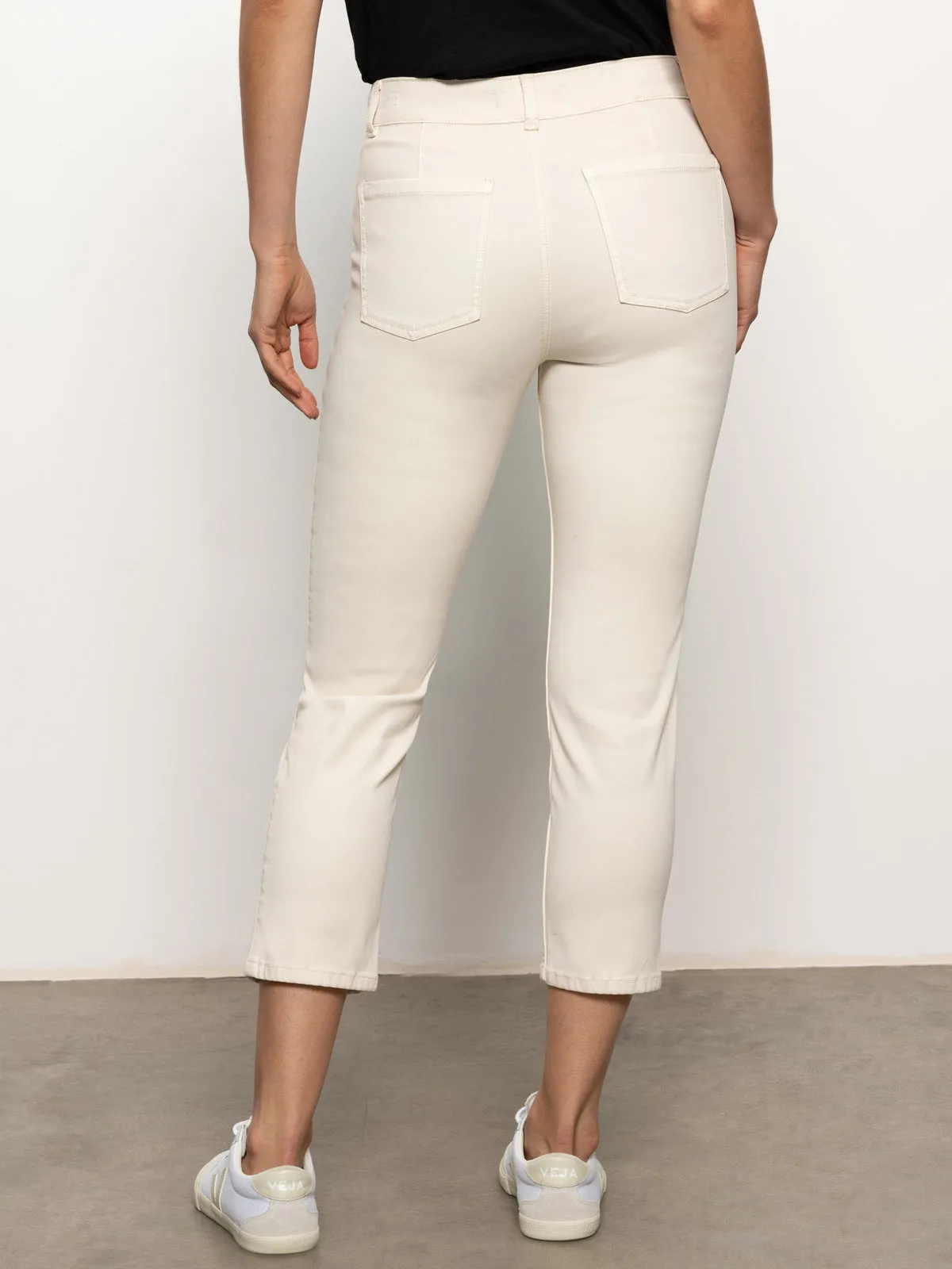Anti Chafe Seam Construction Sculpted Hayden Standard Rise Straight Crop Pants Light Oat