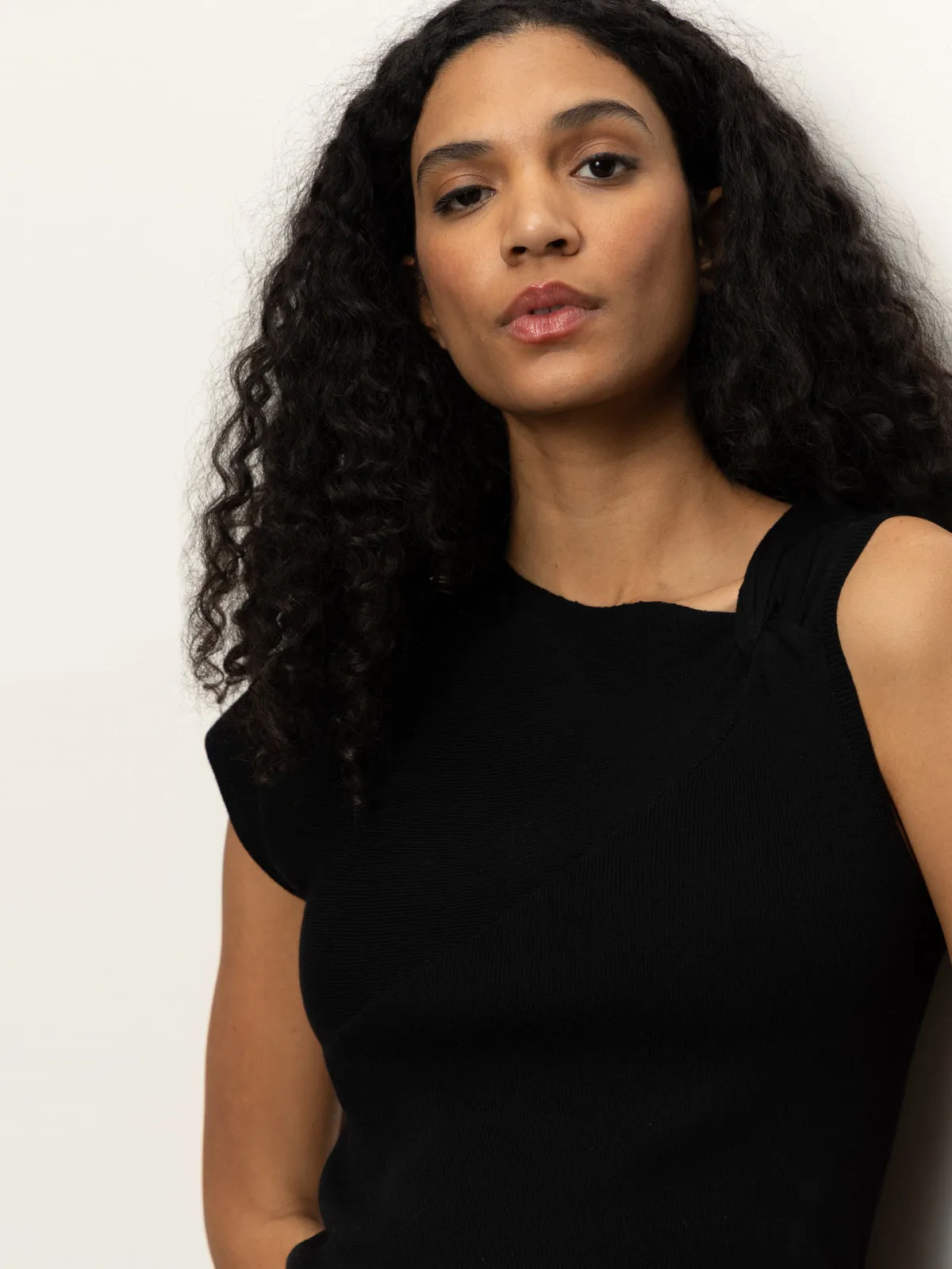 Shoulder Twist Top Black Moisture Management UltraSoft Blend