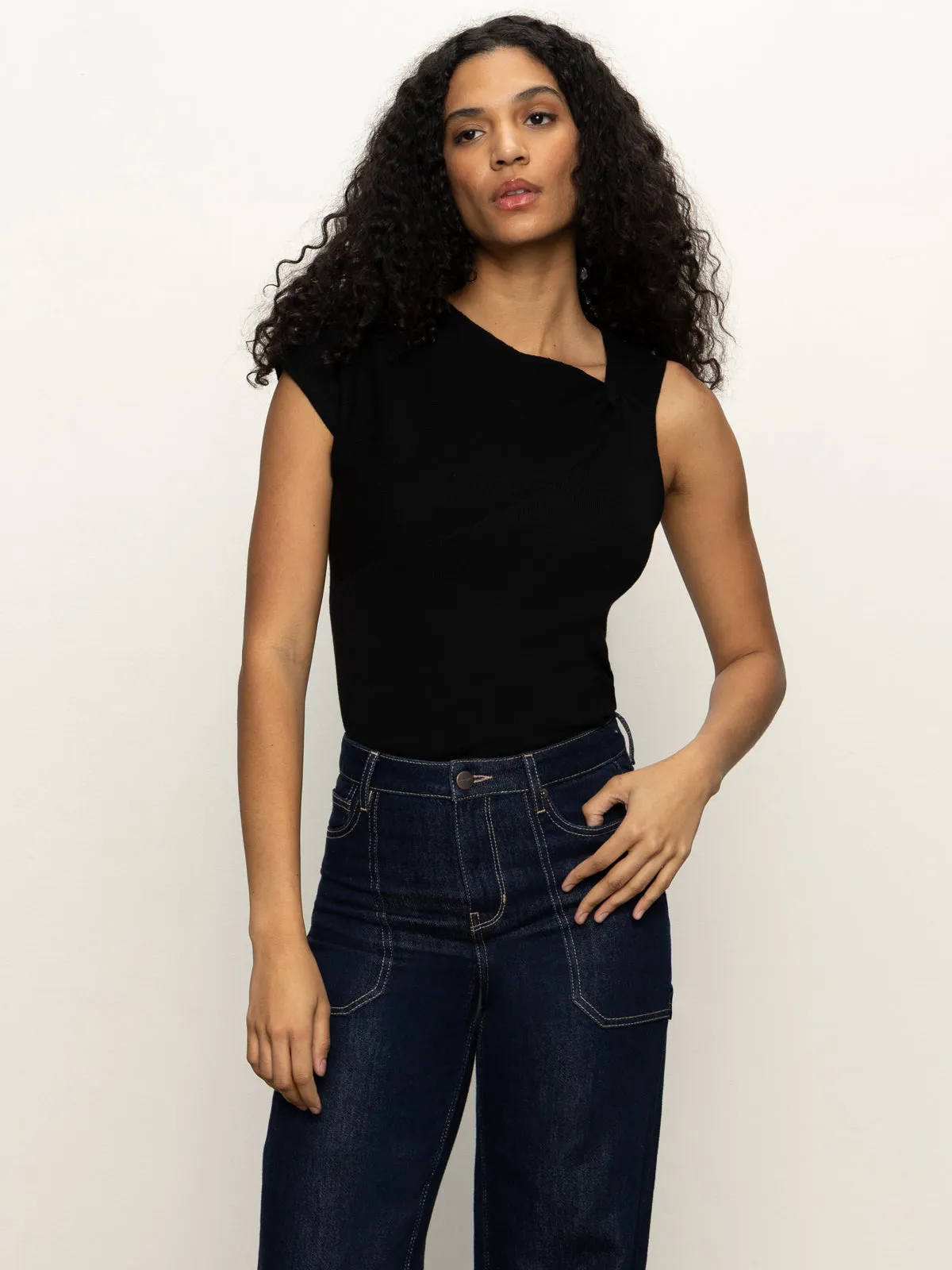 Shoulder Twist Top Black Light Style Trend