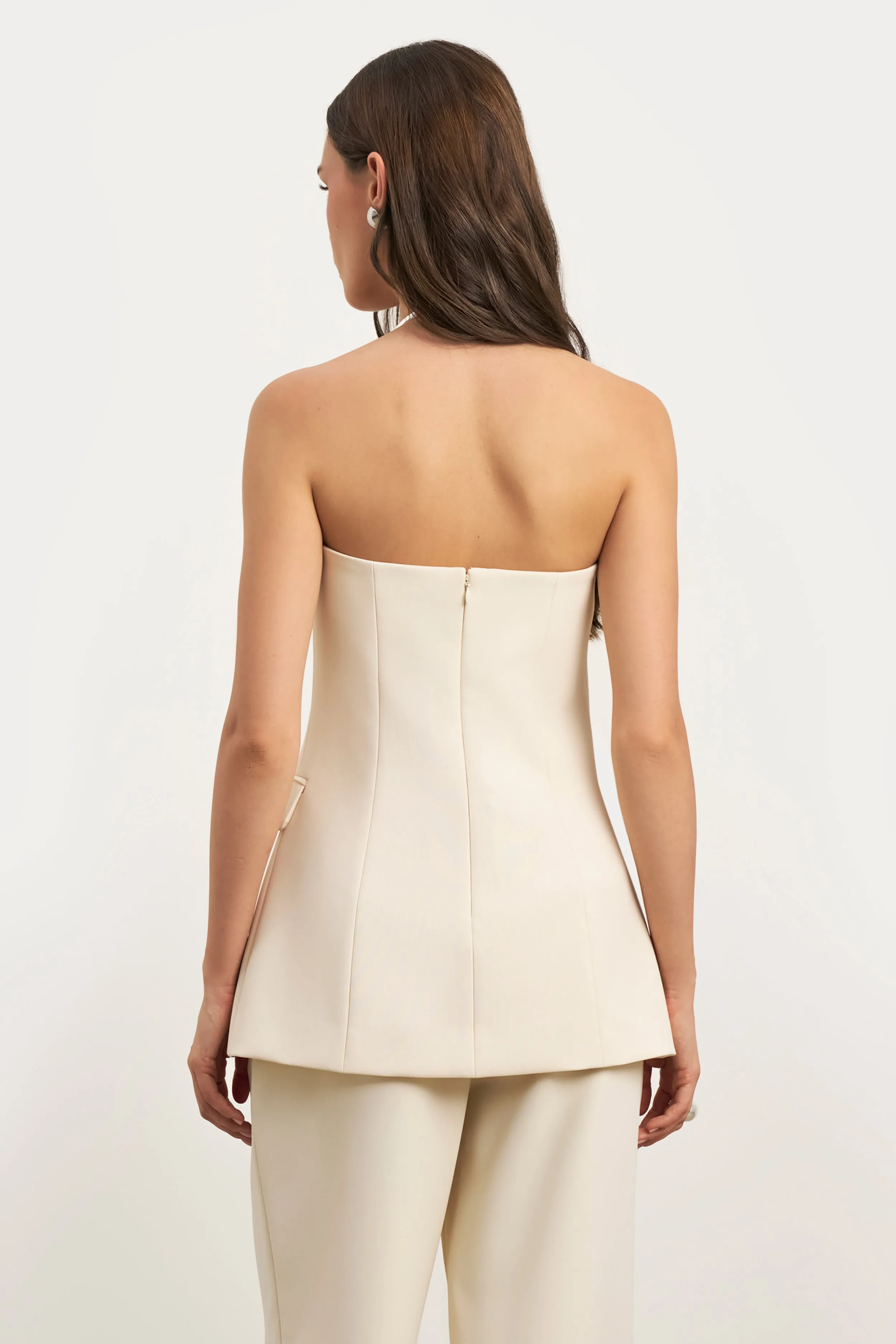 Non Restrictive Fit FlexibleRibbedTrims Strapless Peplum Bodice - Cream