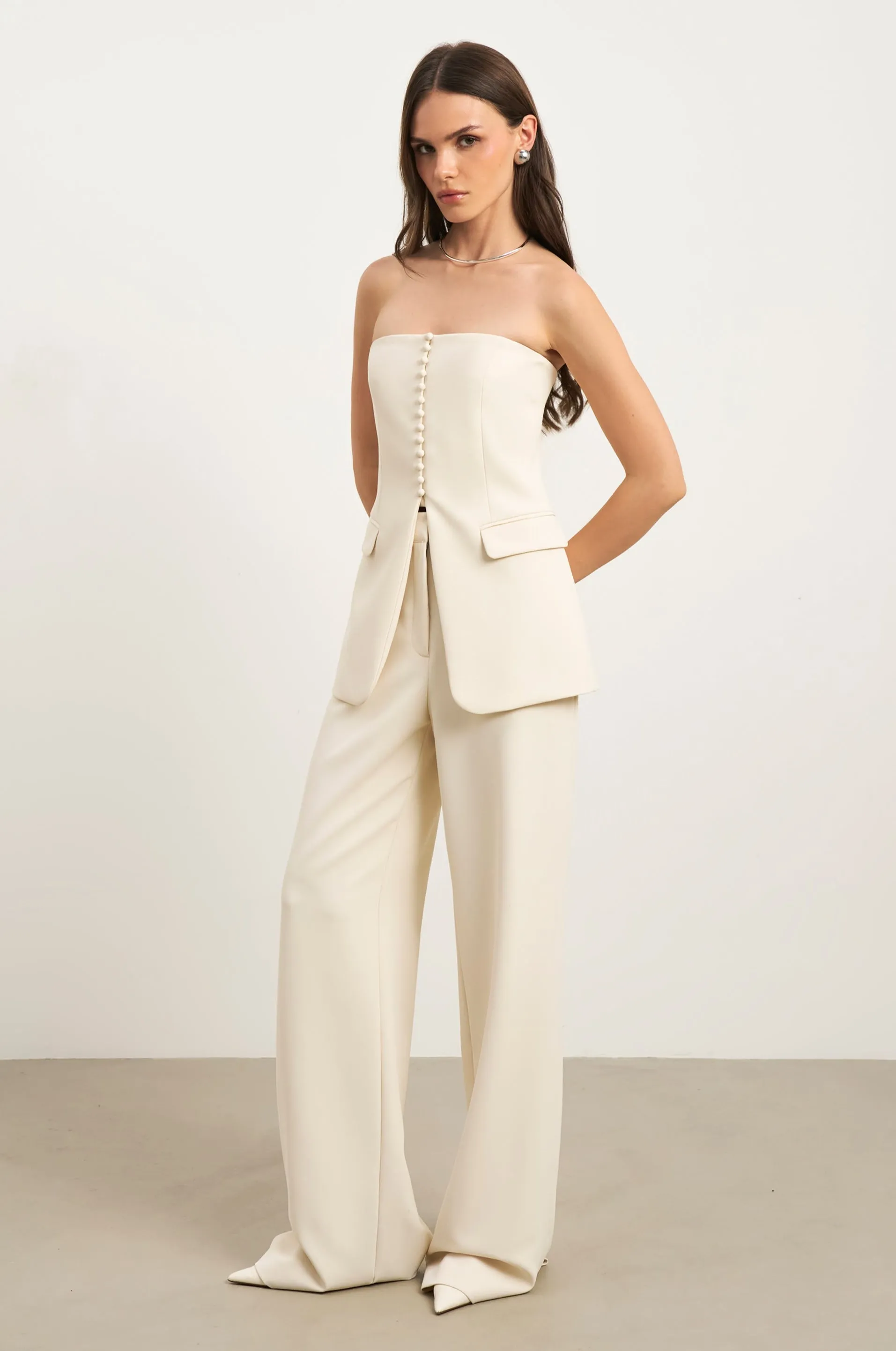 BreathableBackVents Strapless Peplum Bodice - Cream