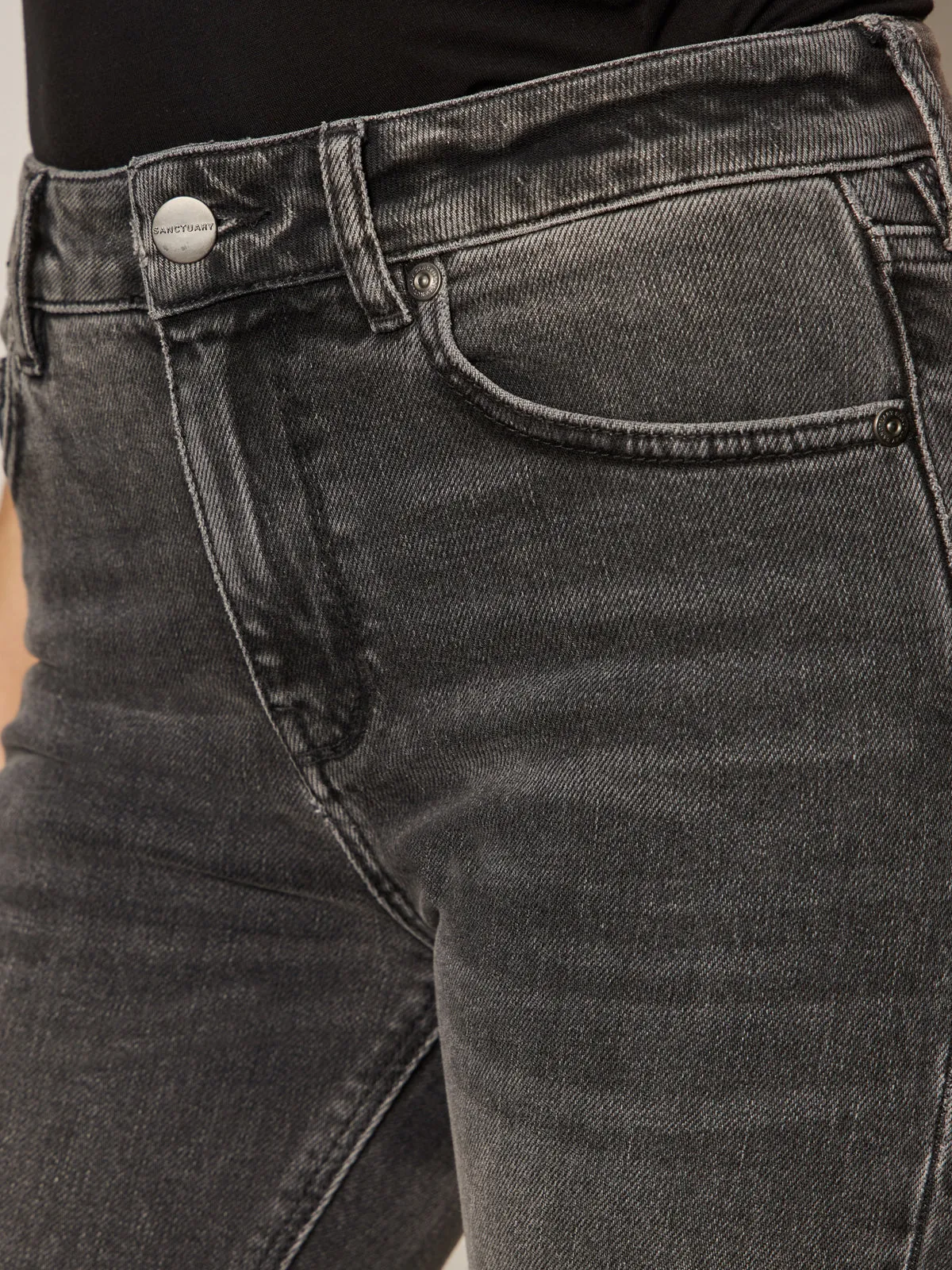 Astra Kick Crop Jean Washed Black Denim Cozy Vibe