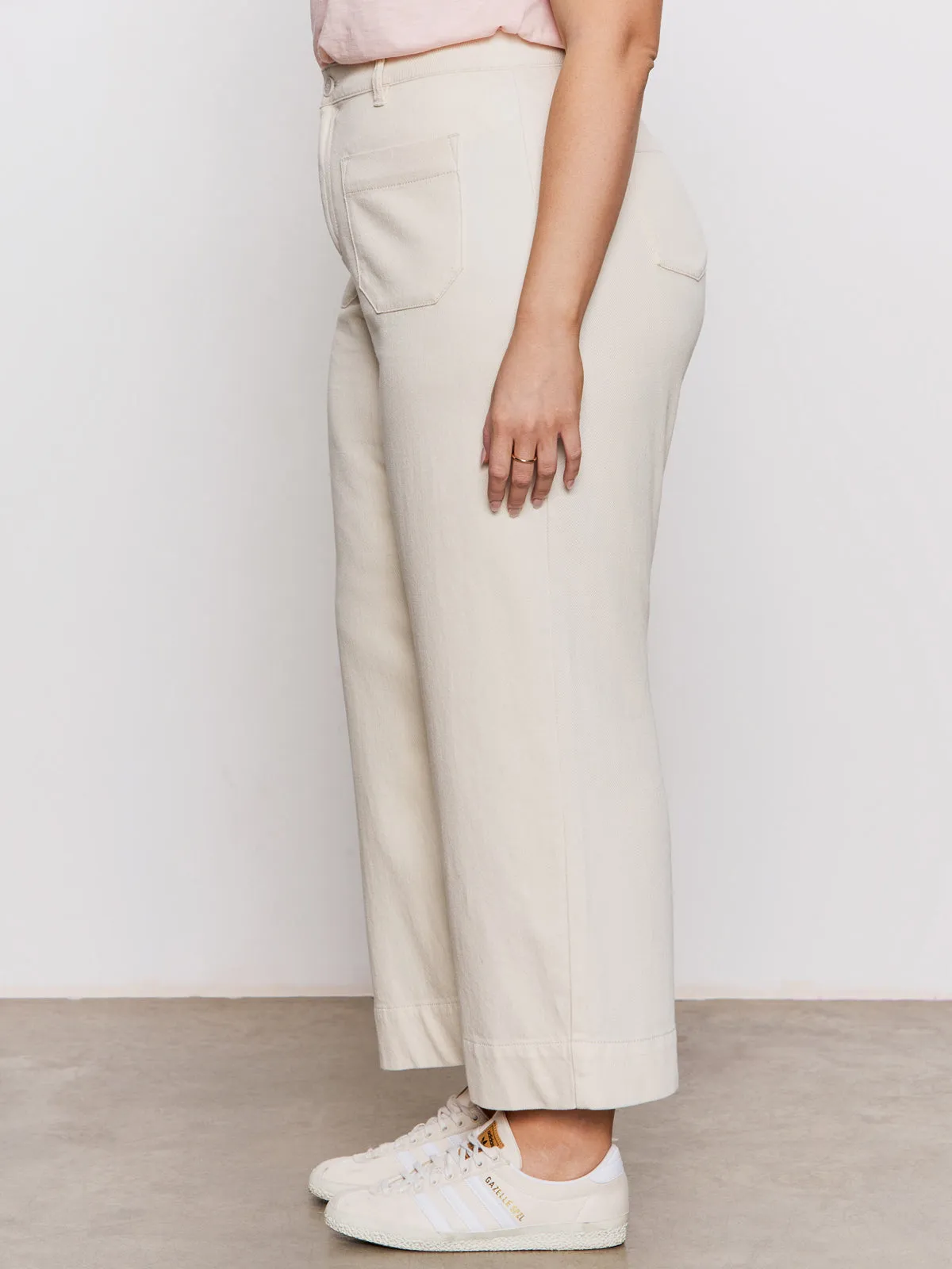 Versatile Design Soft Marine Wide Leg Standard Rise Crop Pant Macrame Extended Sizing