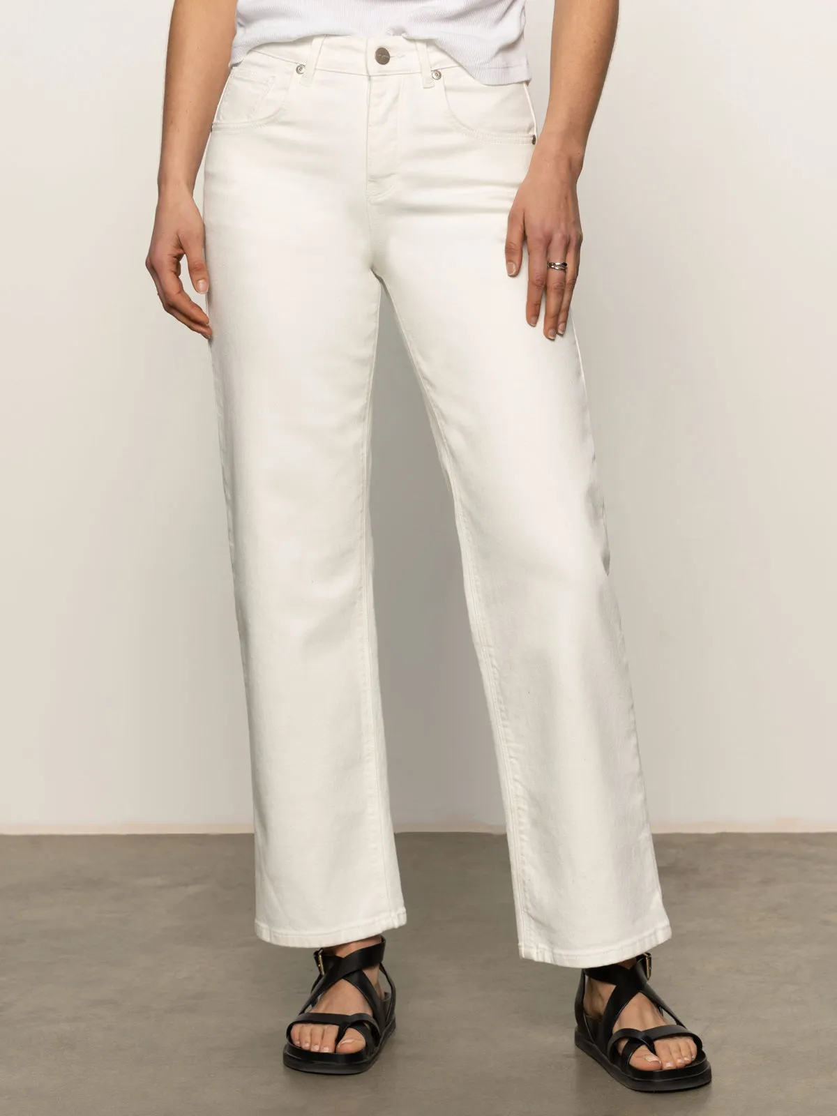 Spring Mood Elegant City Walk Flexible Waist Soleil 90's Straight High Rise Jeans White