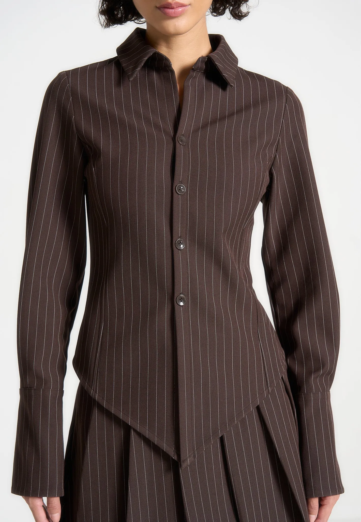 Sustainable Packaging family gathering Sonia - Pinstripe Angled Shirt - Brown