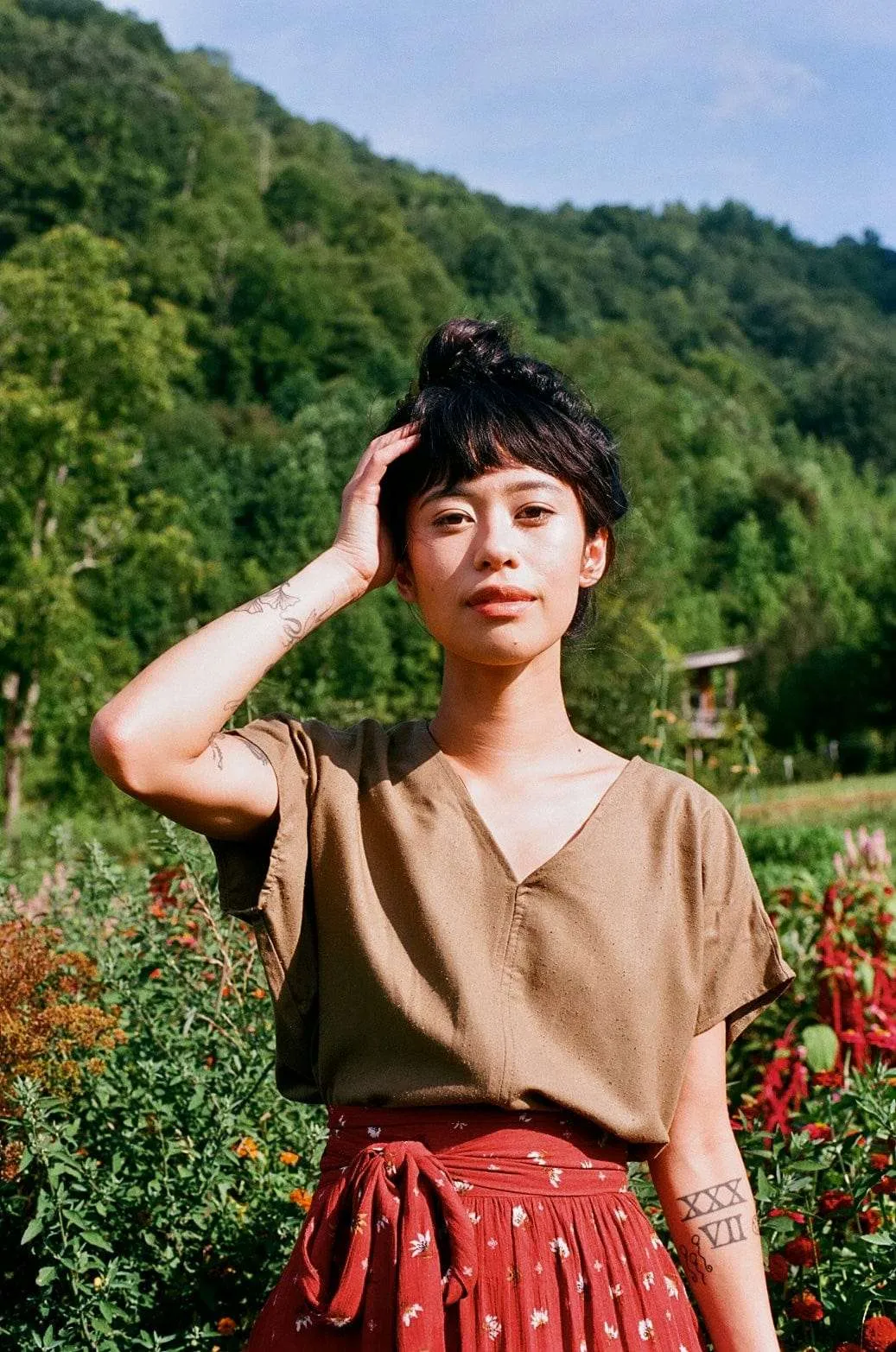 Comfort Stretch Low Impact Production Dolman Top in Olive Raw Silk