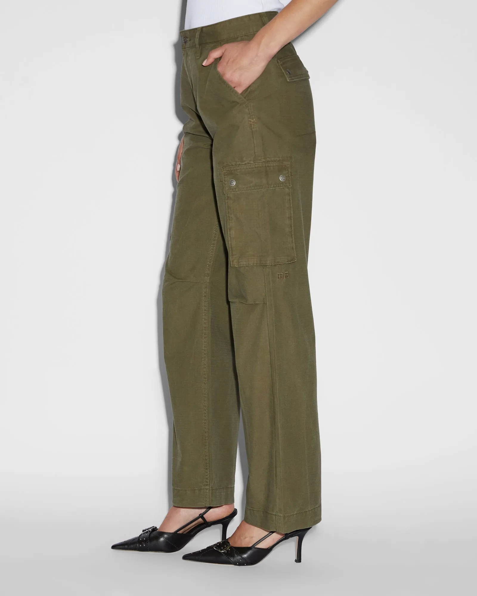 Flattering Design SQUAD CARGO KHAKI
